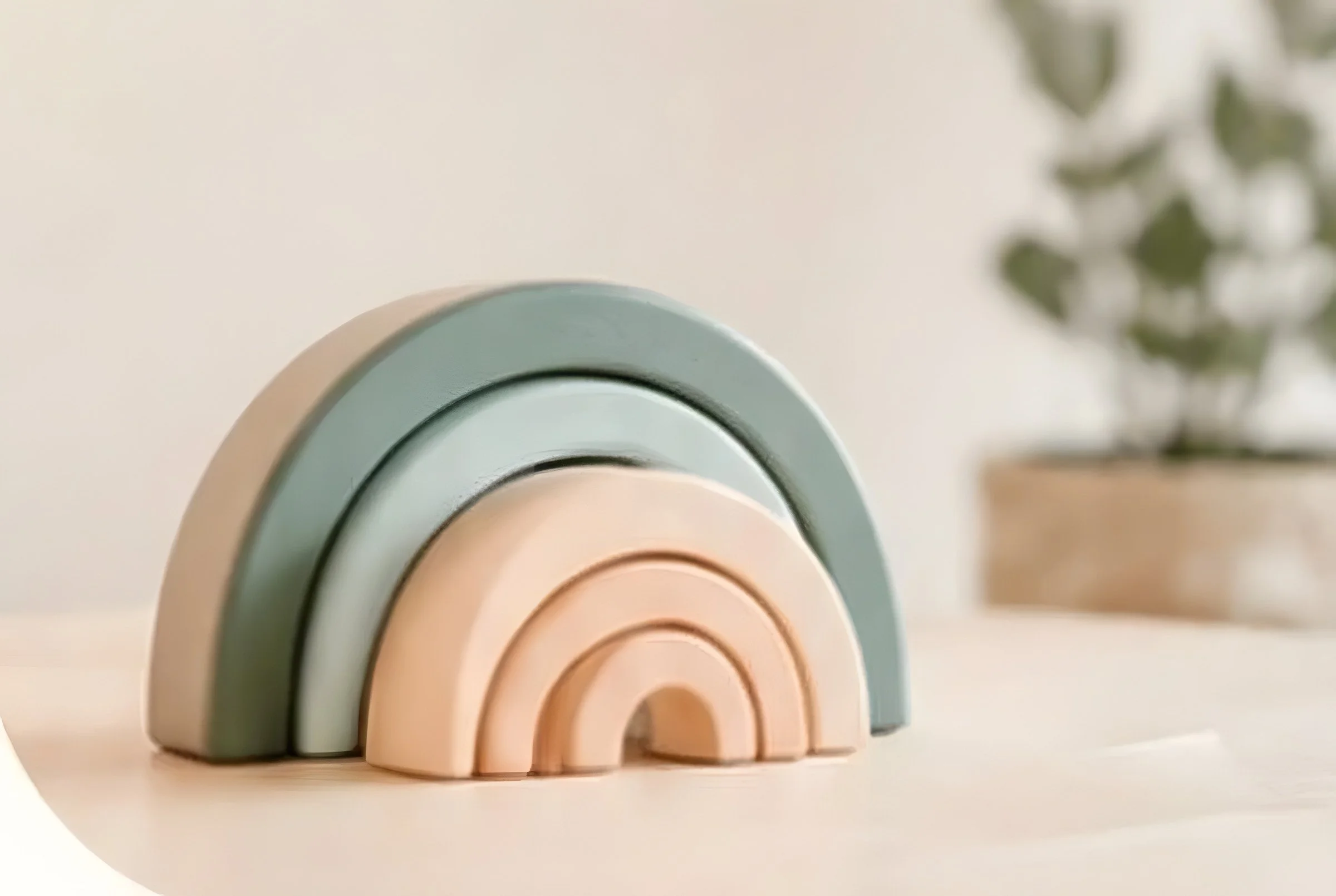 Wooden rainbow toy