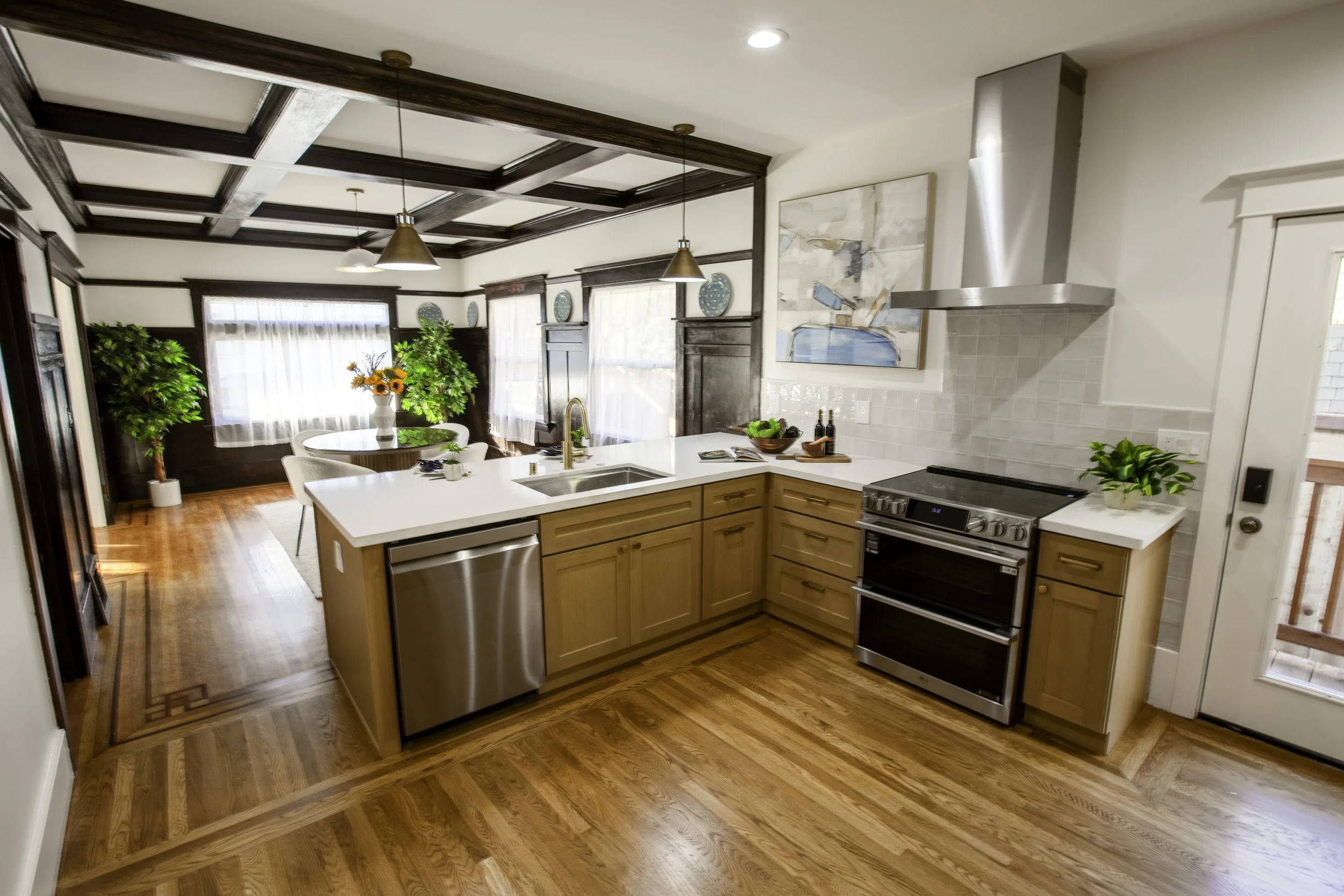 Kitchen1.jpg