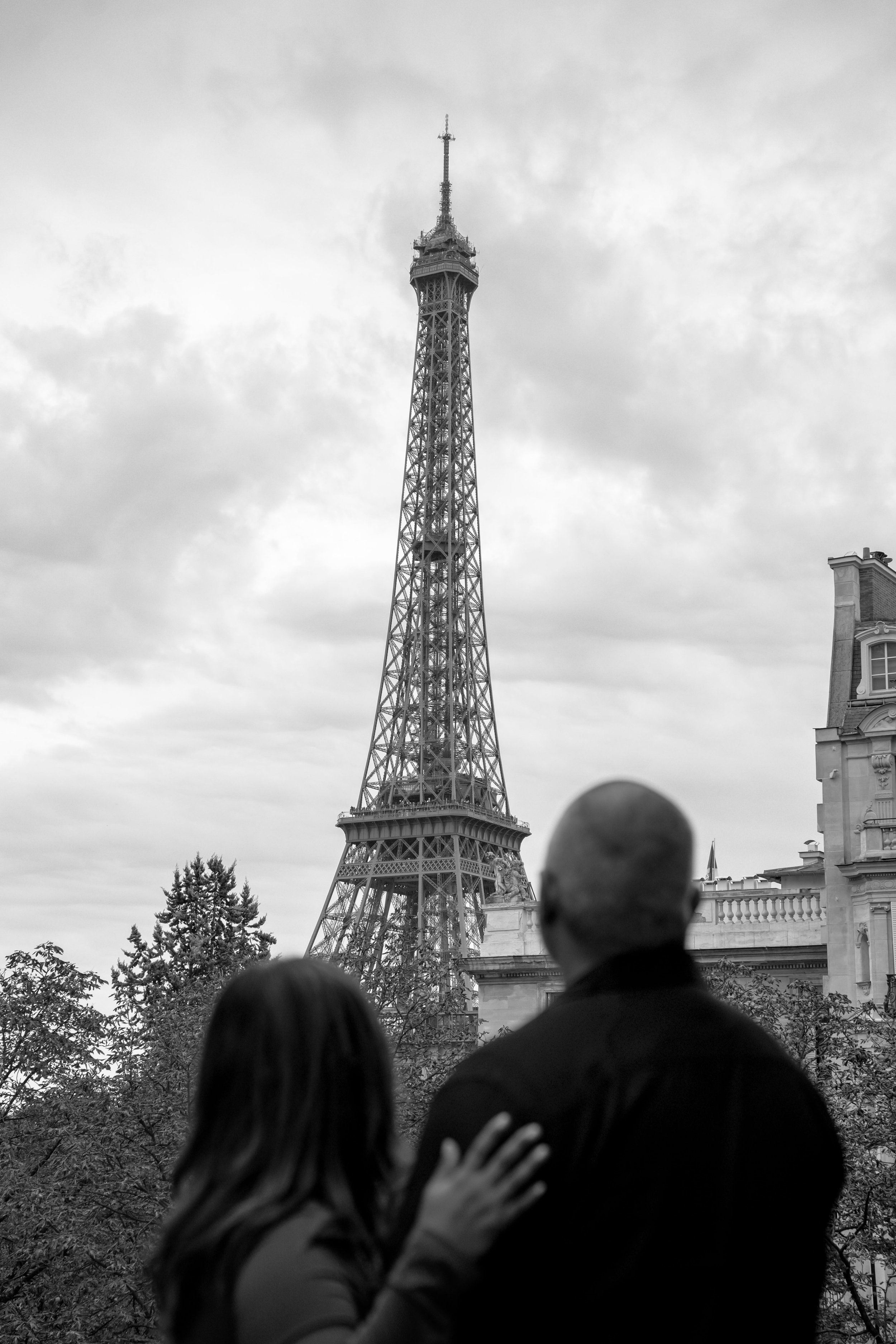 Couple in Paris4.jpeg