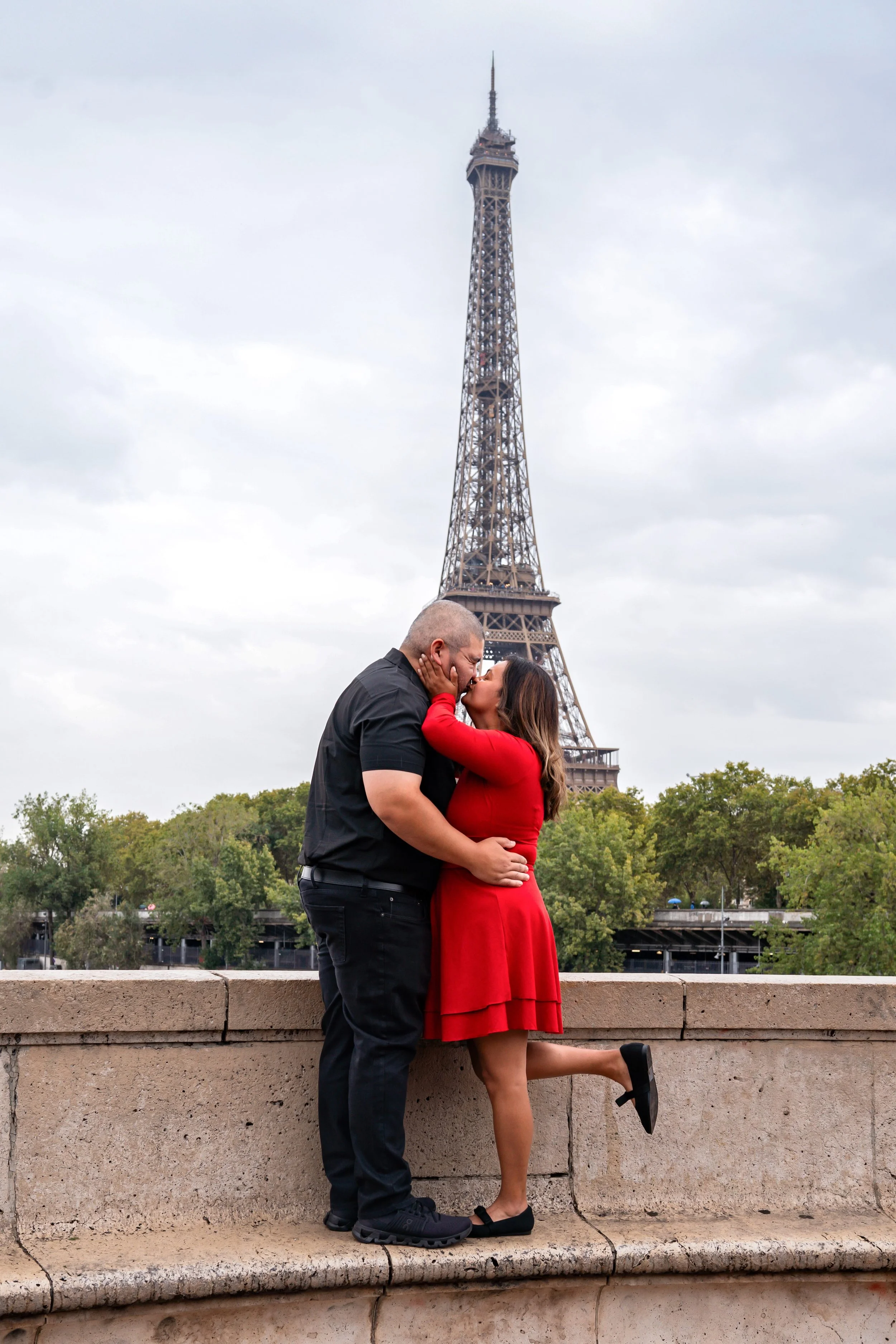 Couple in Paris17.jpeg