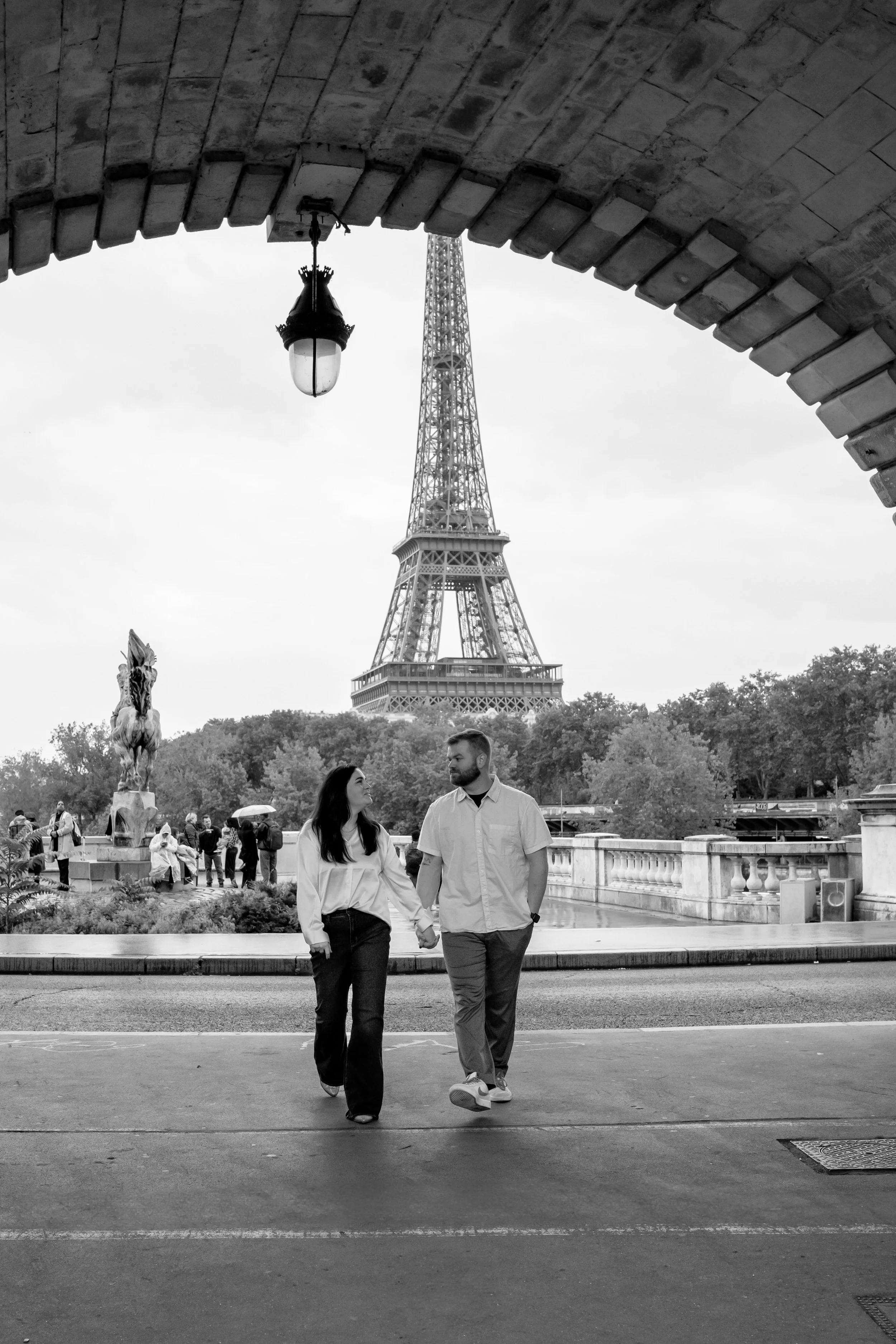 Couple Eiffel Tower Paris32.jpeg