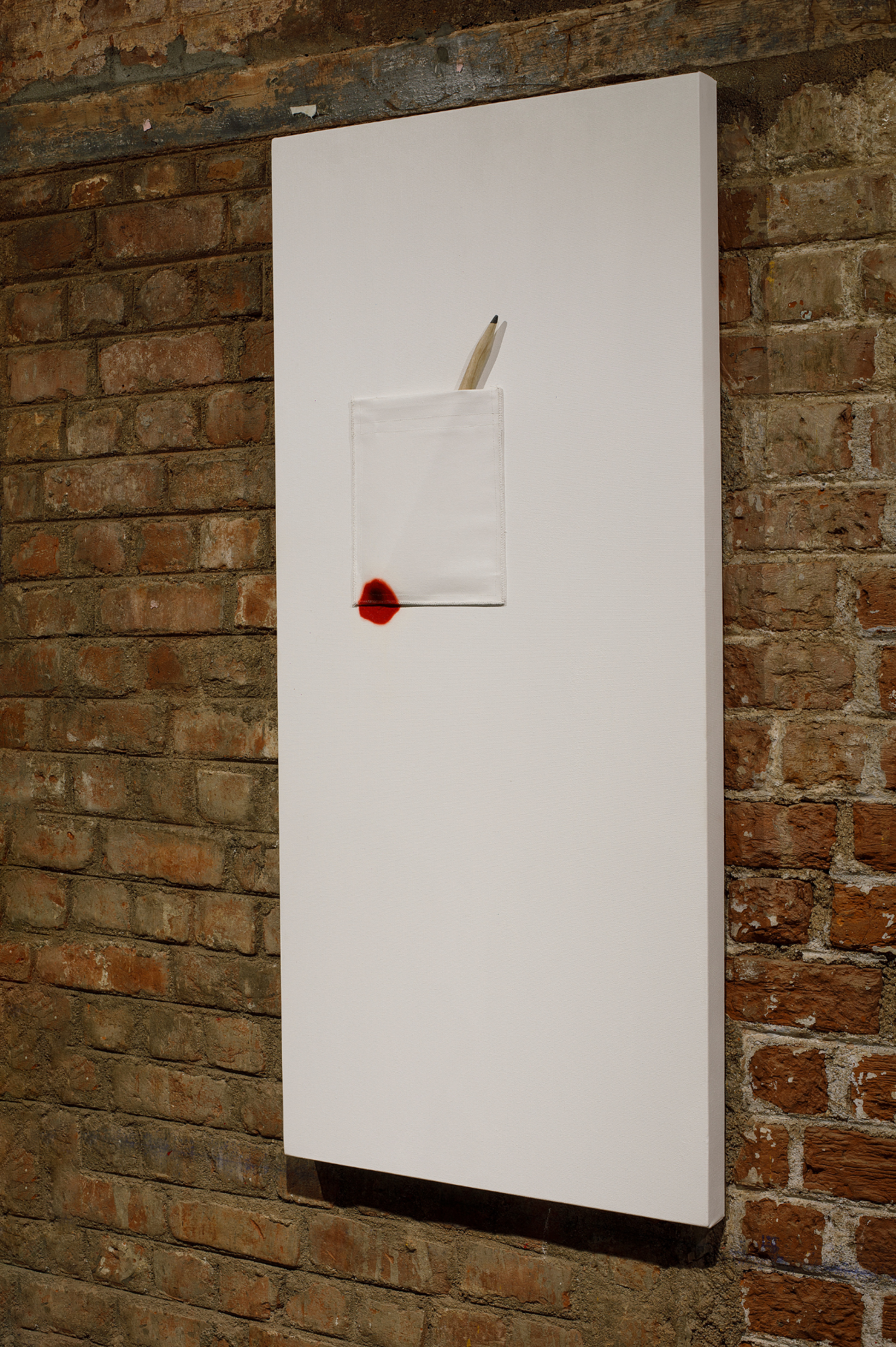 AT26010_03.png