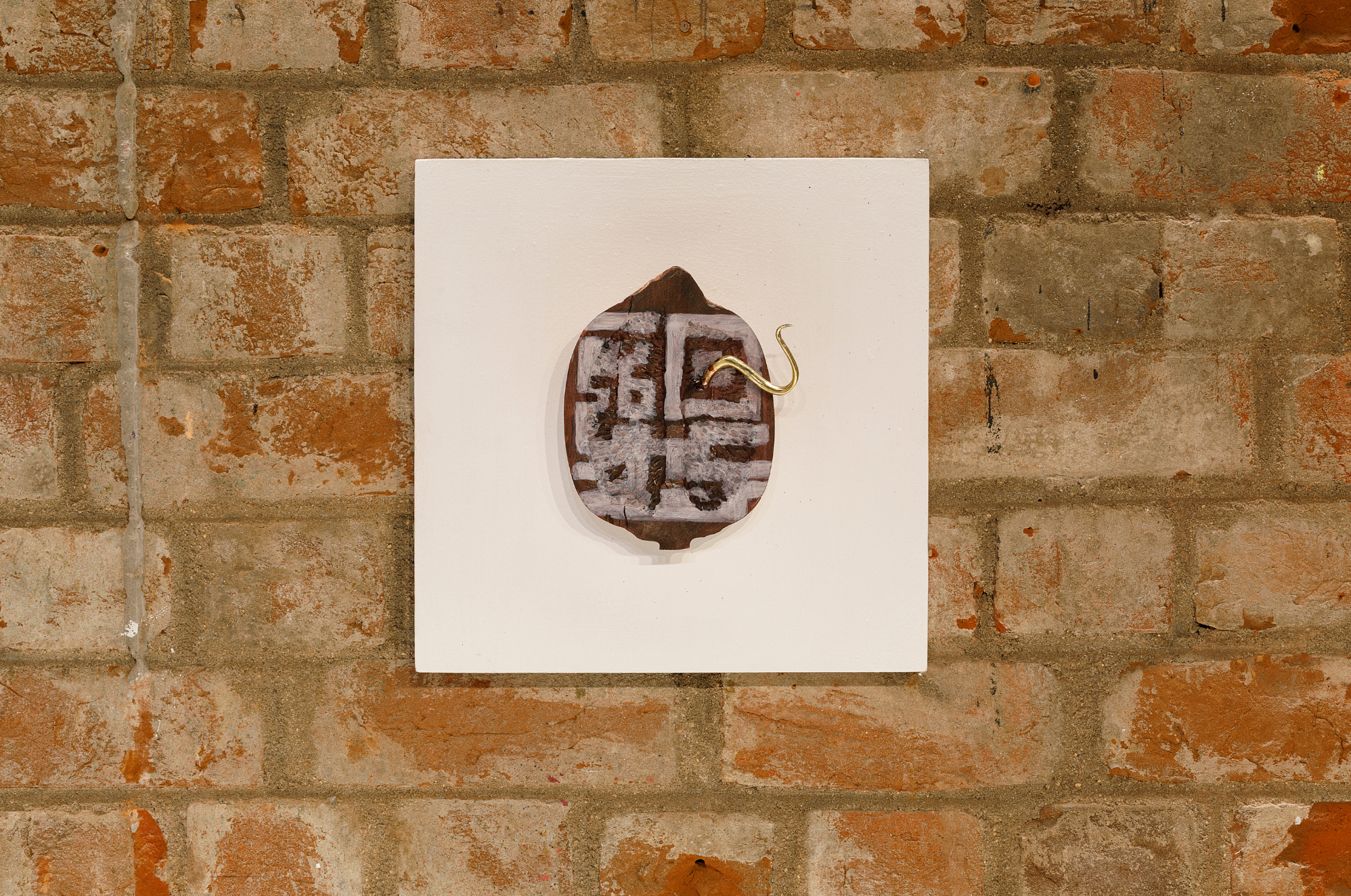 AT26014_04.png