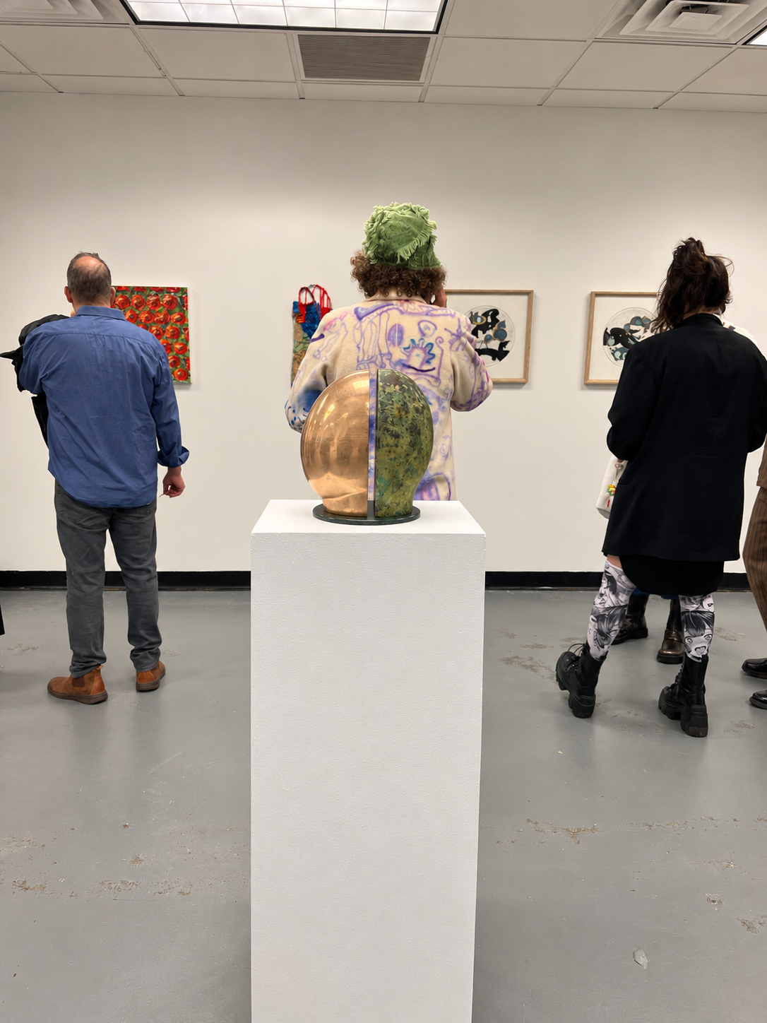 Split Sculpture in the Gallery.png