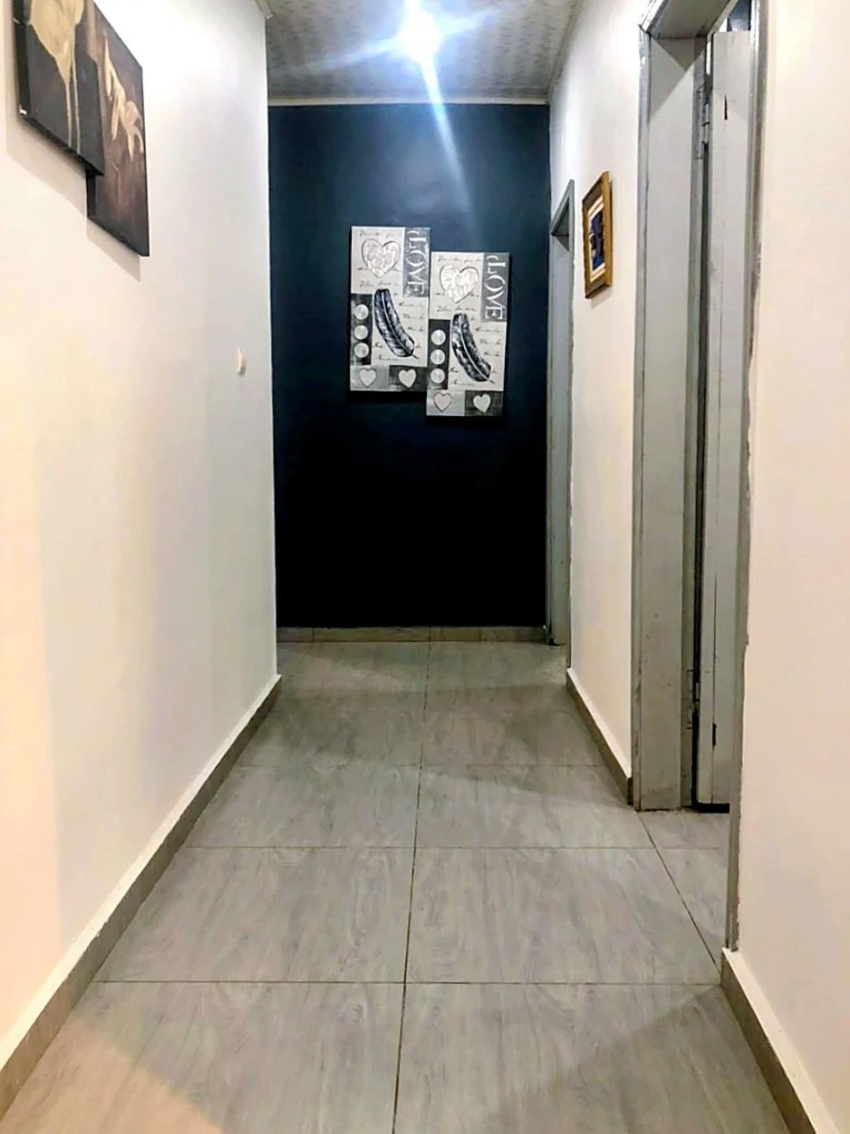 samshouse-gaby-couloir.jpg