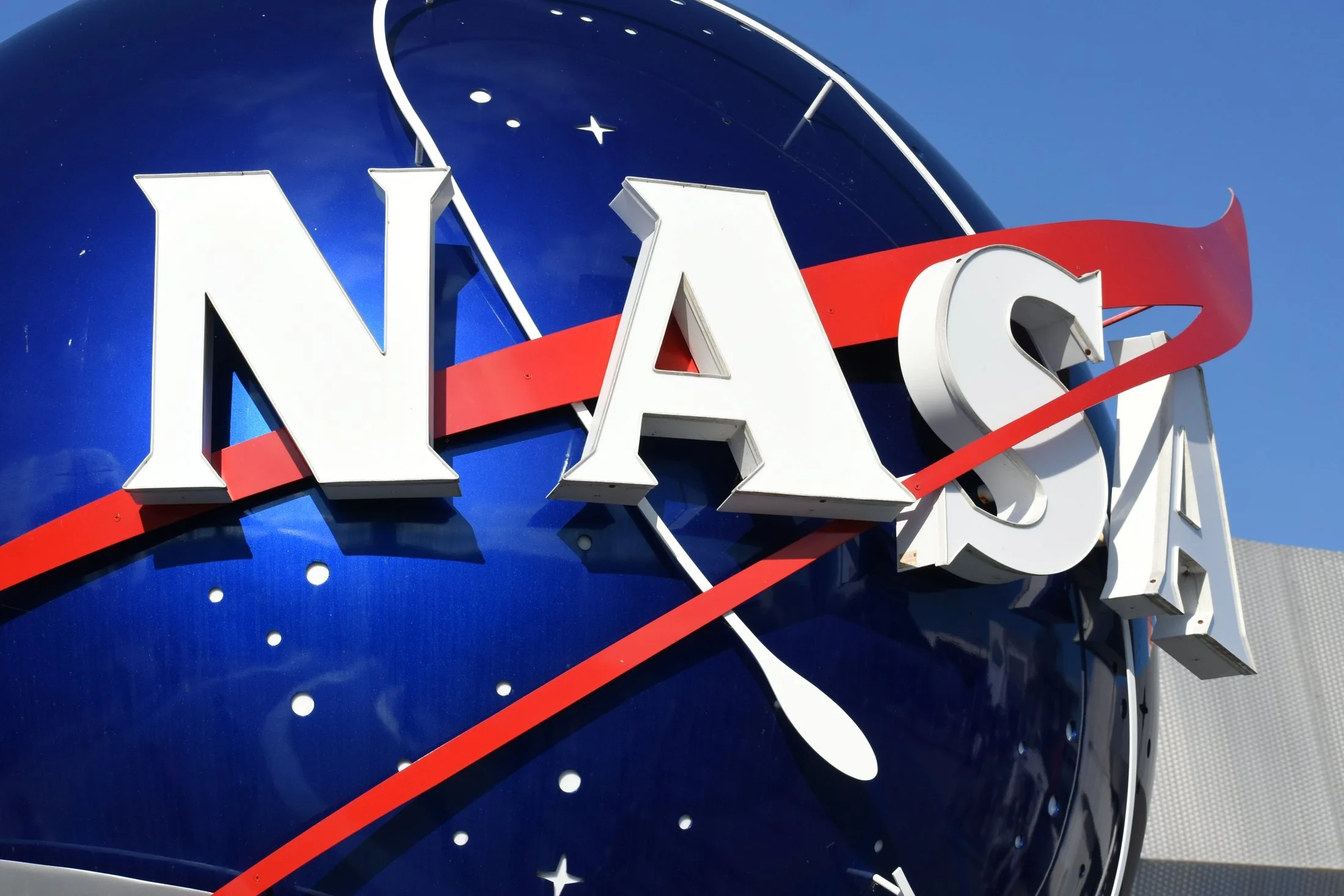 05-nasa-logo.jpg