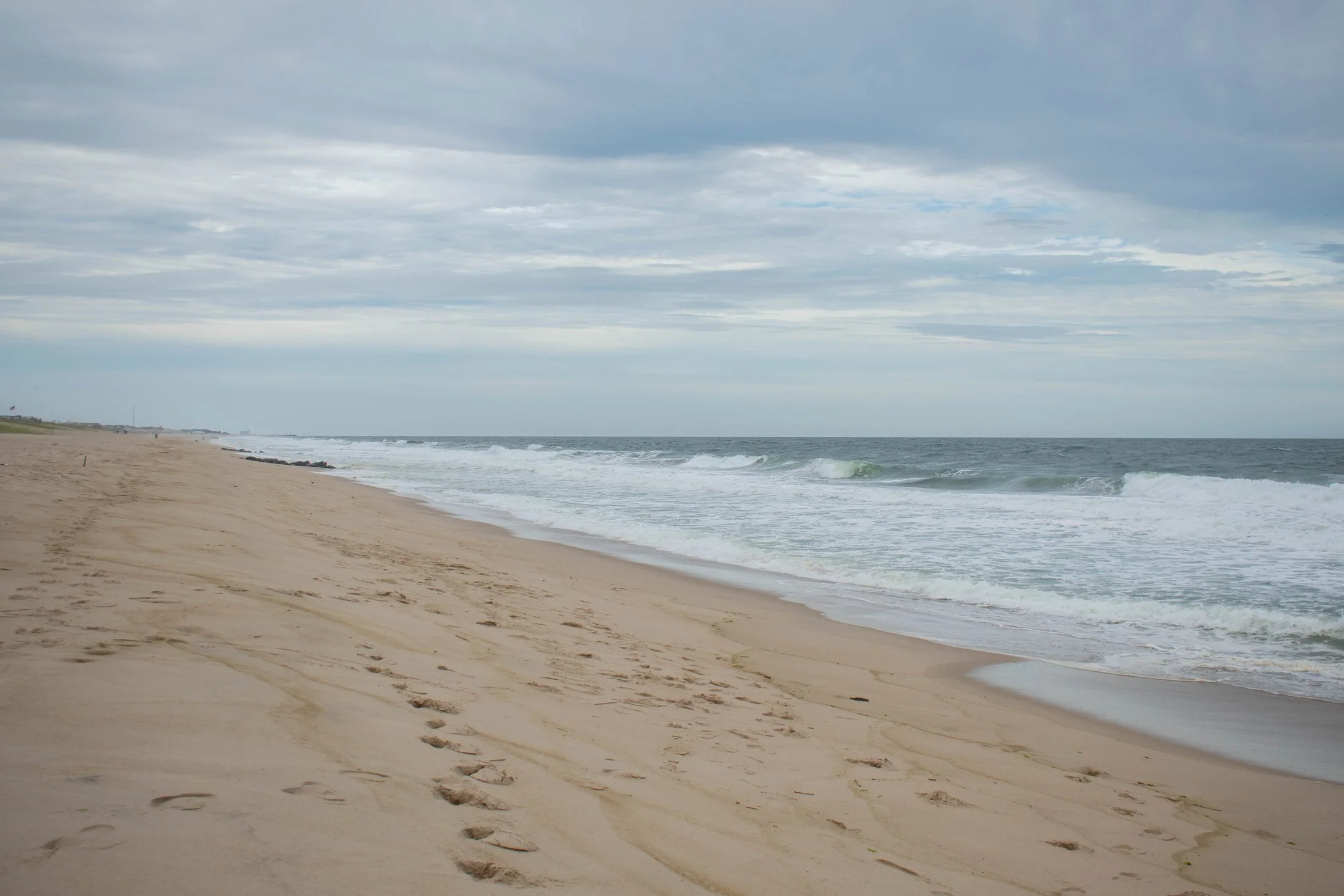 07-shore-footprints.jpg