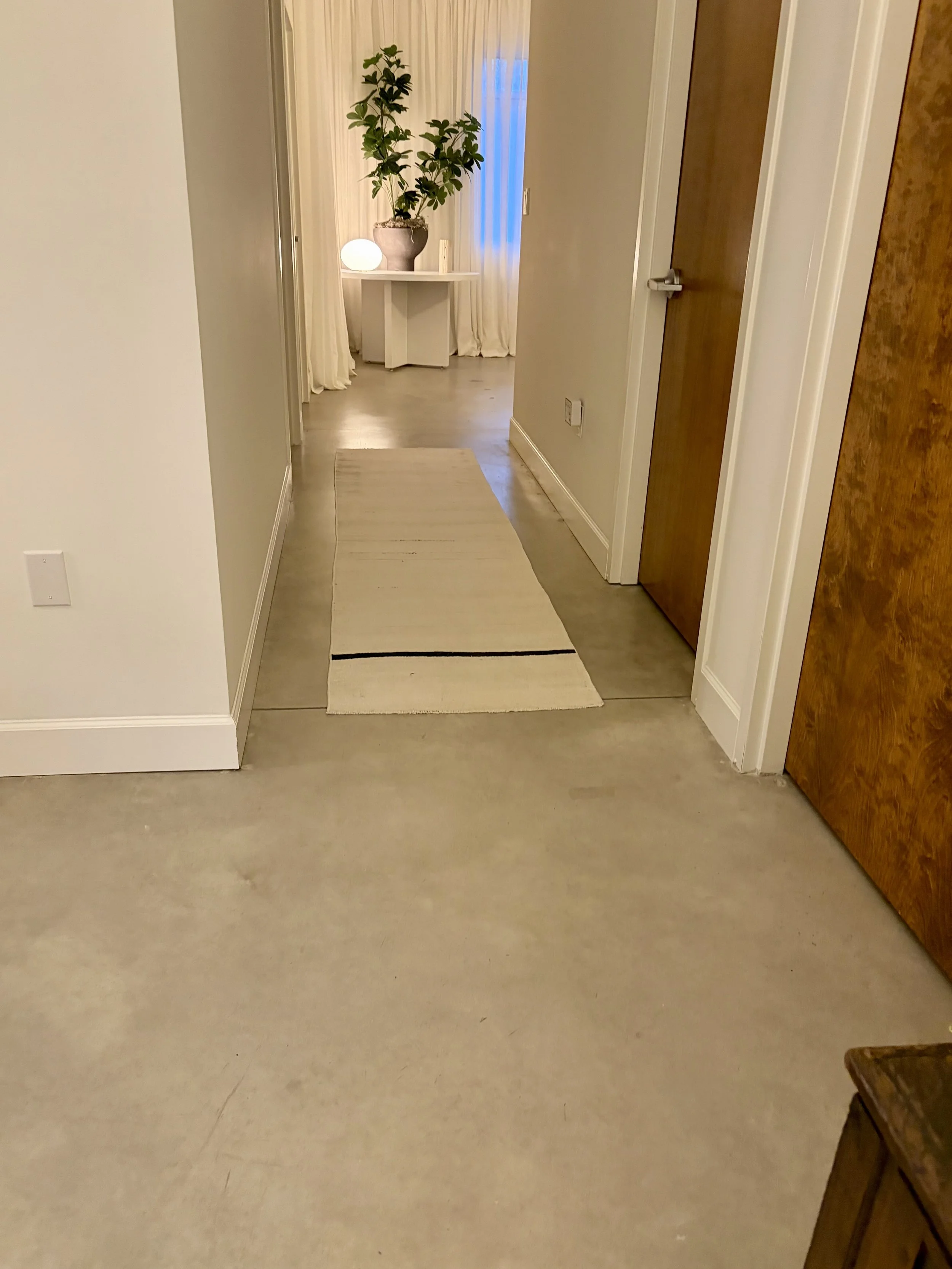 Hallway.jpg