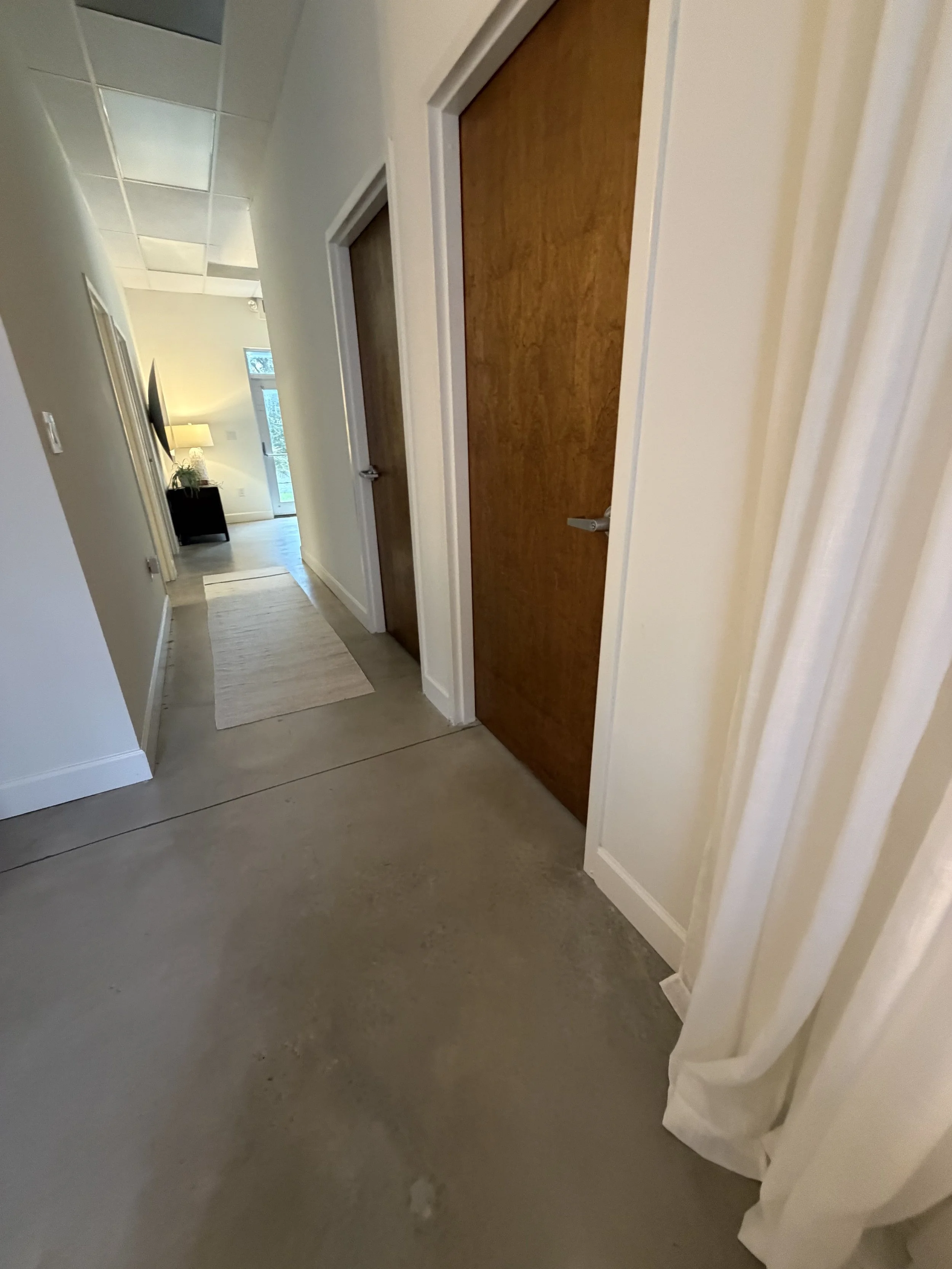 Hallway.jpg