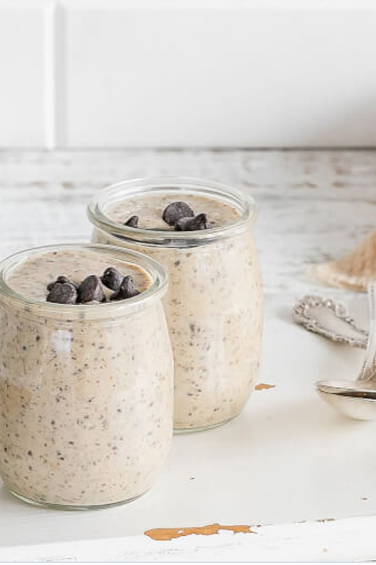 Chocolate chip cookie dough overnight oats