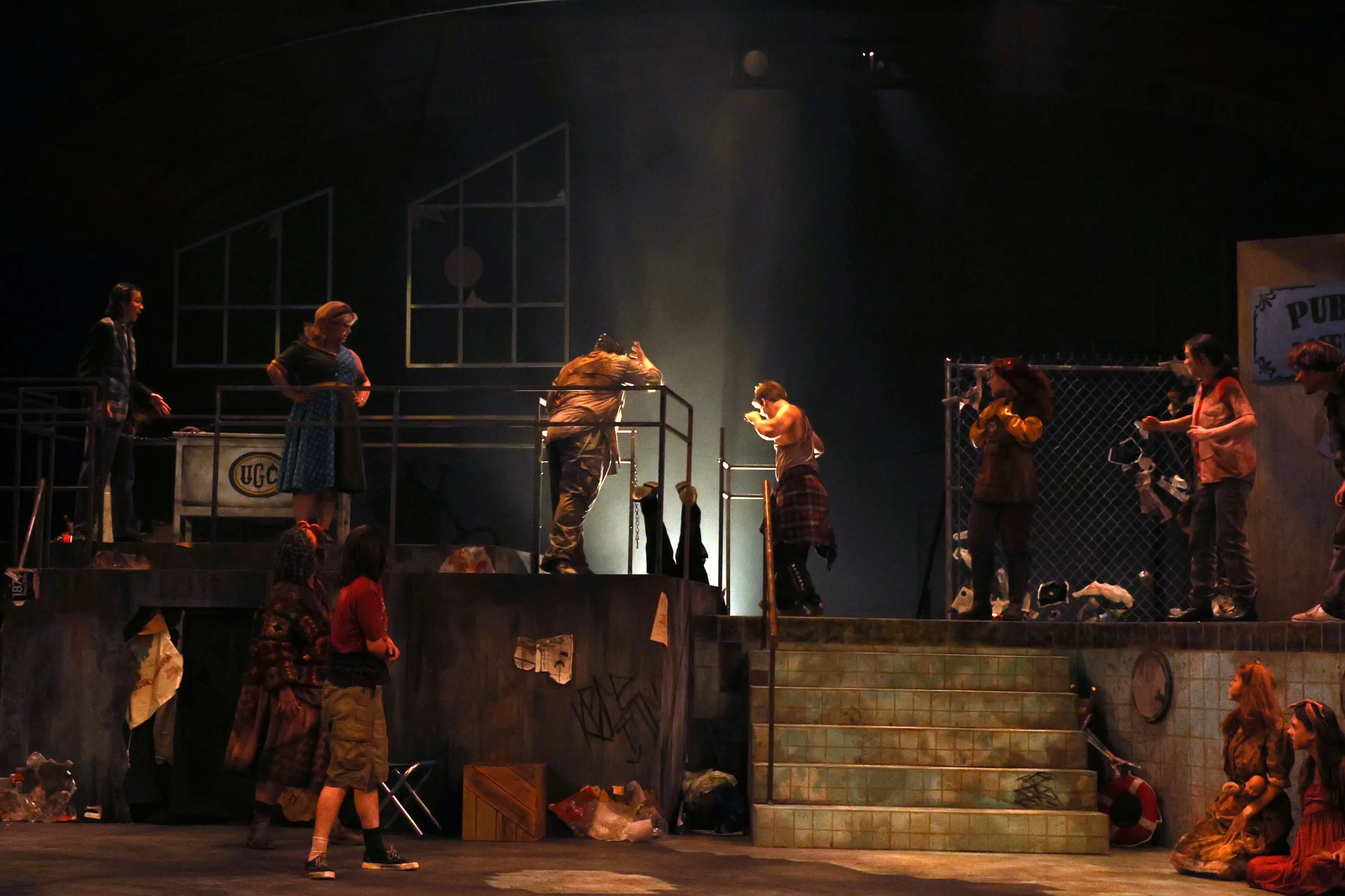 Urinetown27F5A0486.JPG