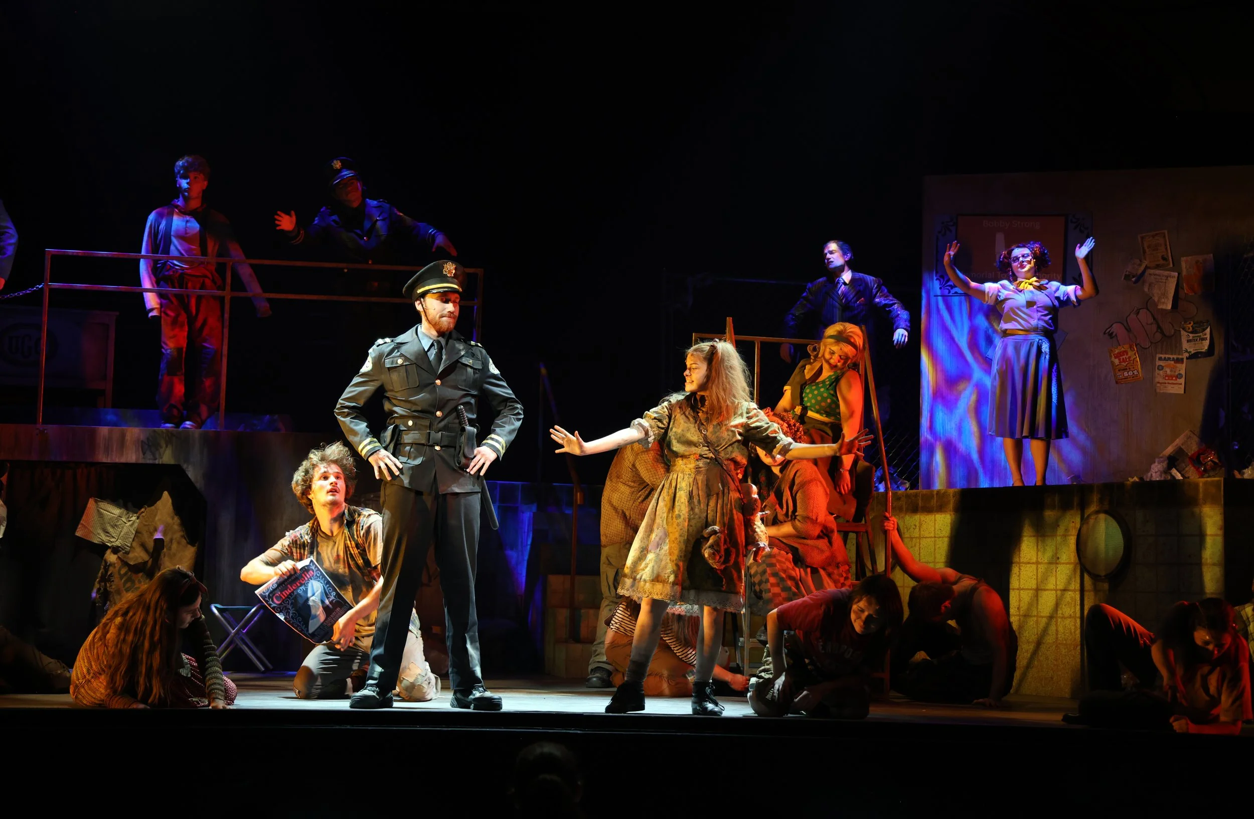 Urinetown27F5A0564.JPG