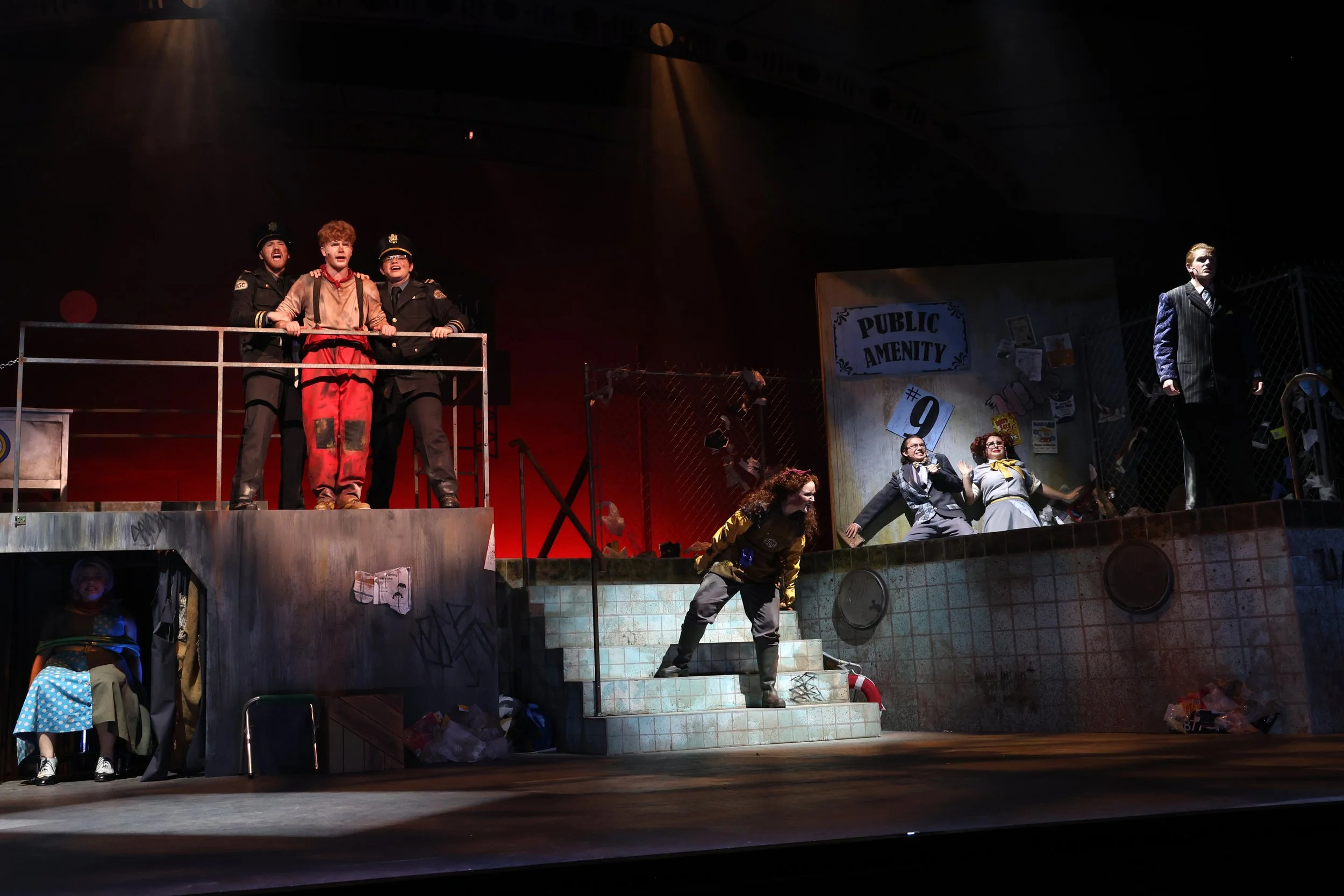 Urinetown27F5A0302.JPG