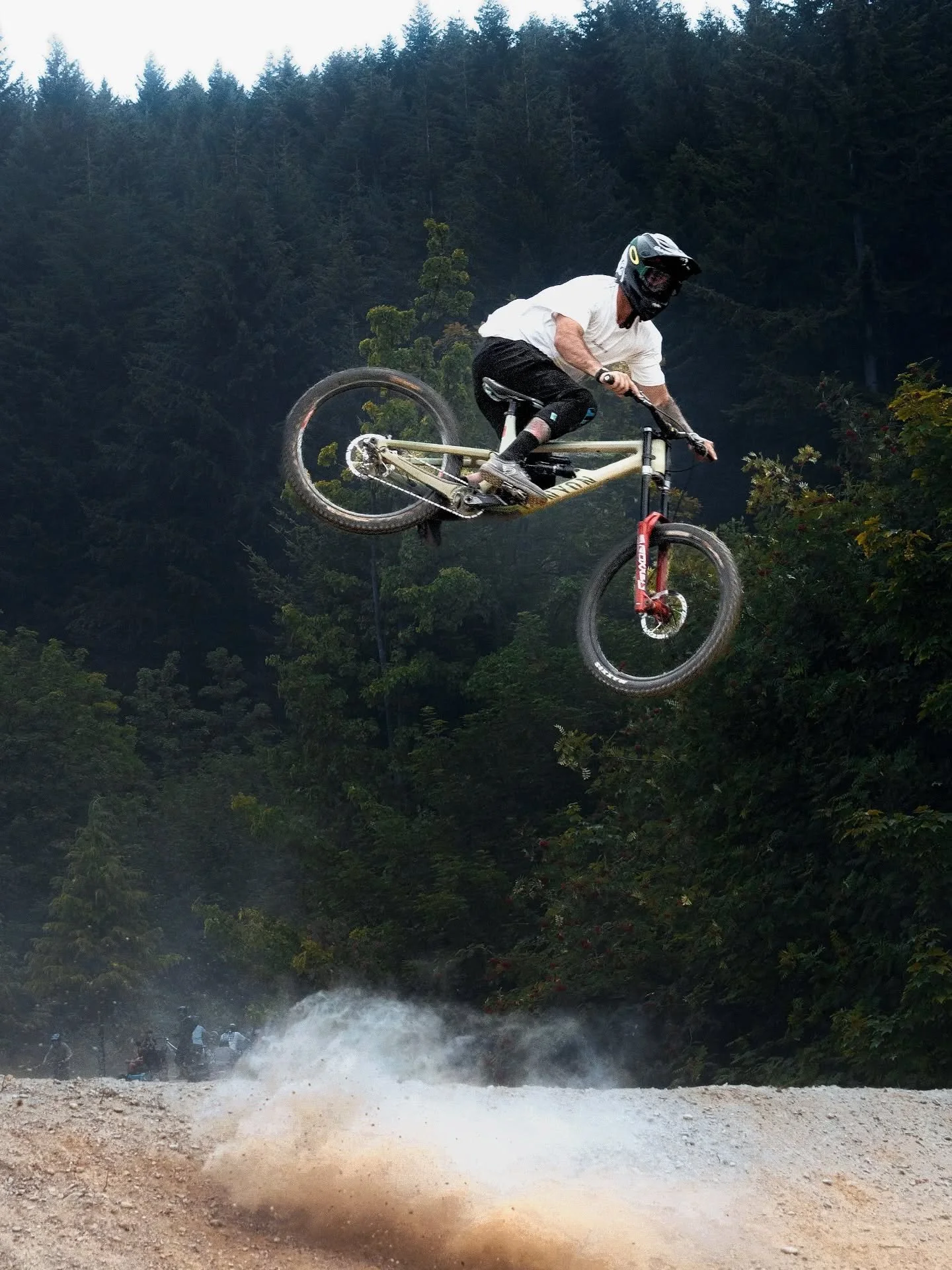 WHIP OFF '26 🤟🏼

Couple of my fave shots
of this event during the 
@queenstownbikefestival
Always the best time of the year!
&amp; hands down best views
while clearing a gap 🙌🏼
. 
Rider @calvinbarker_ &amp; @daarob 🔥
(rest unknown) 
.
All the go