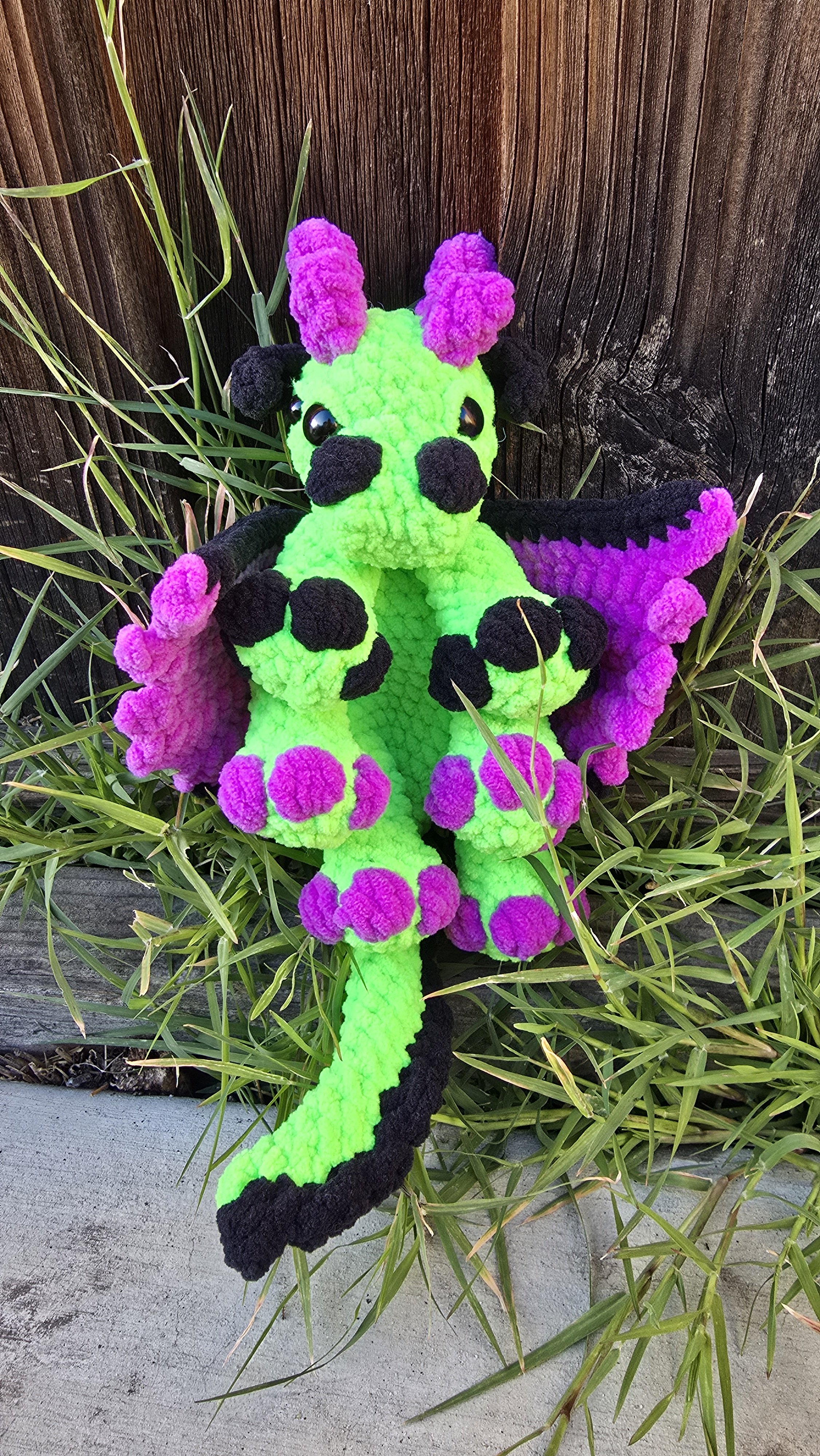 Snuggler Alien Dragon
