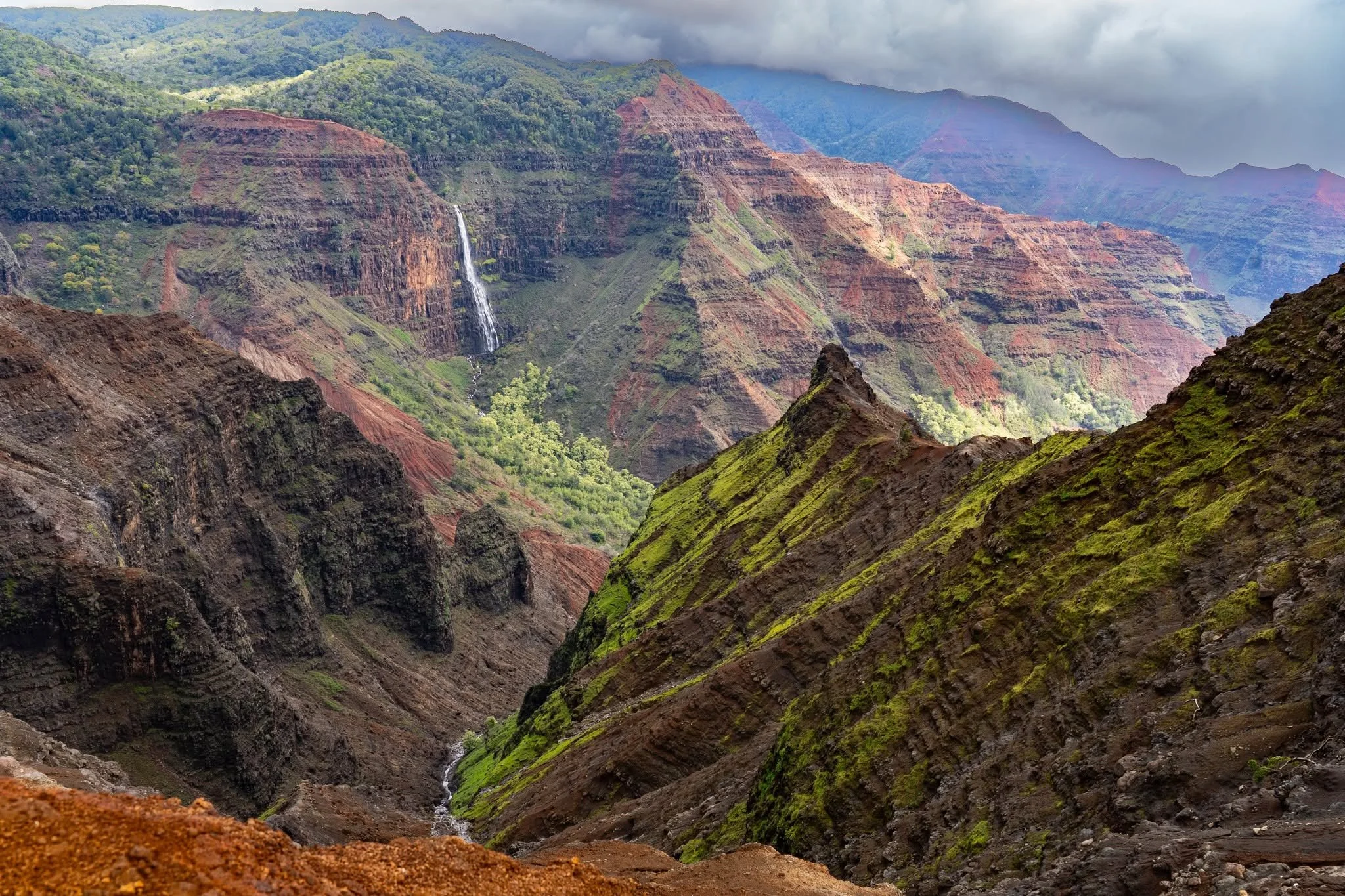 waimea canyon.jpg