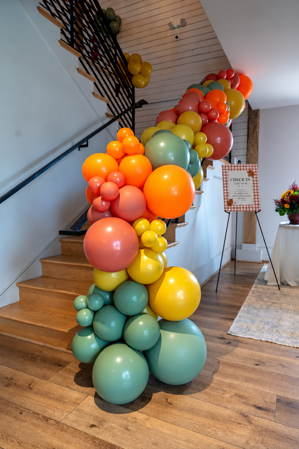 balloons stairs.png