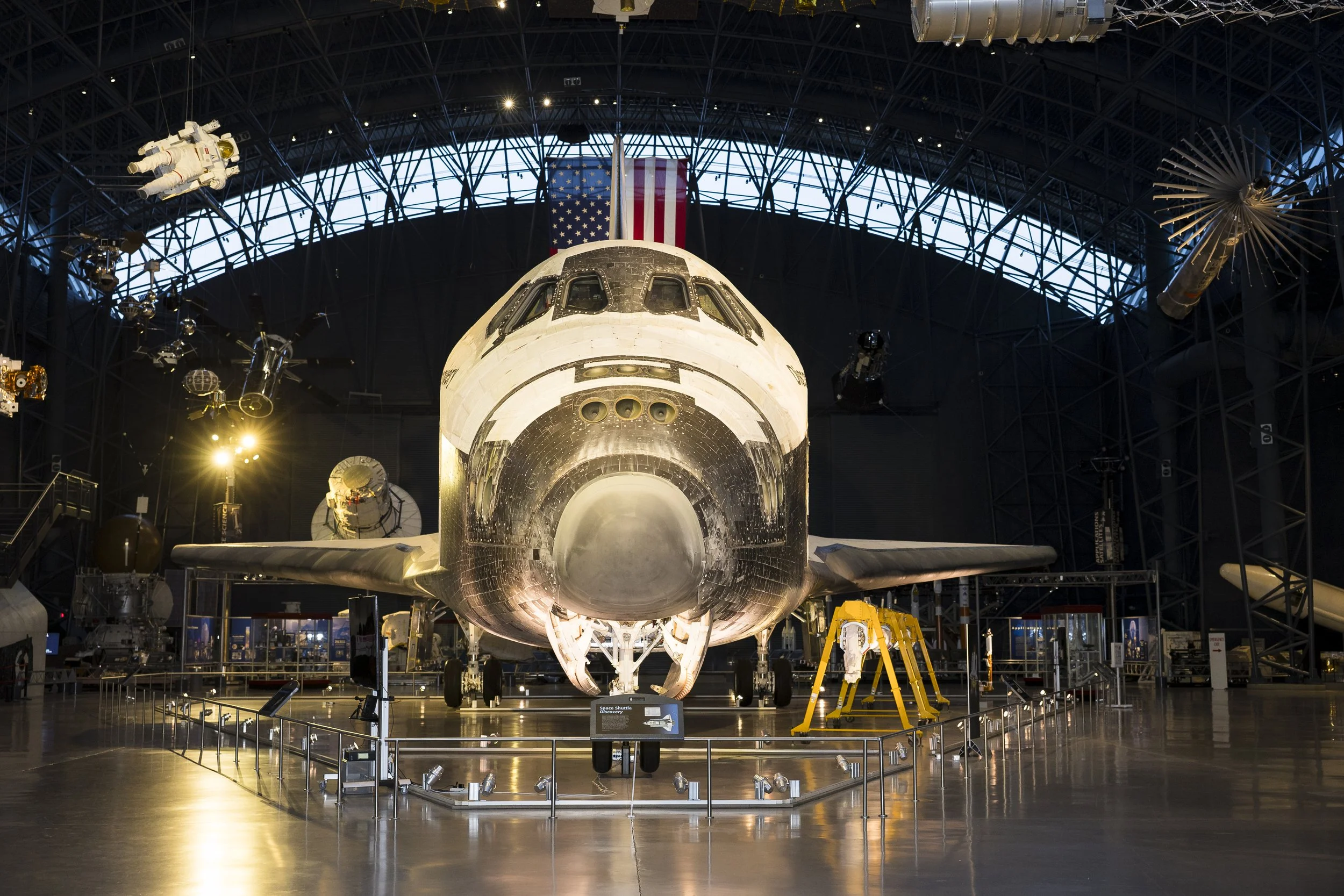 0083__3-20-26_GRVTY-Gala-Udvar-Air-Space-Museum-Chantilly-VA-Event-Photojournalism-photography.JPG