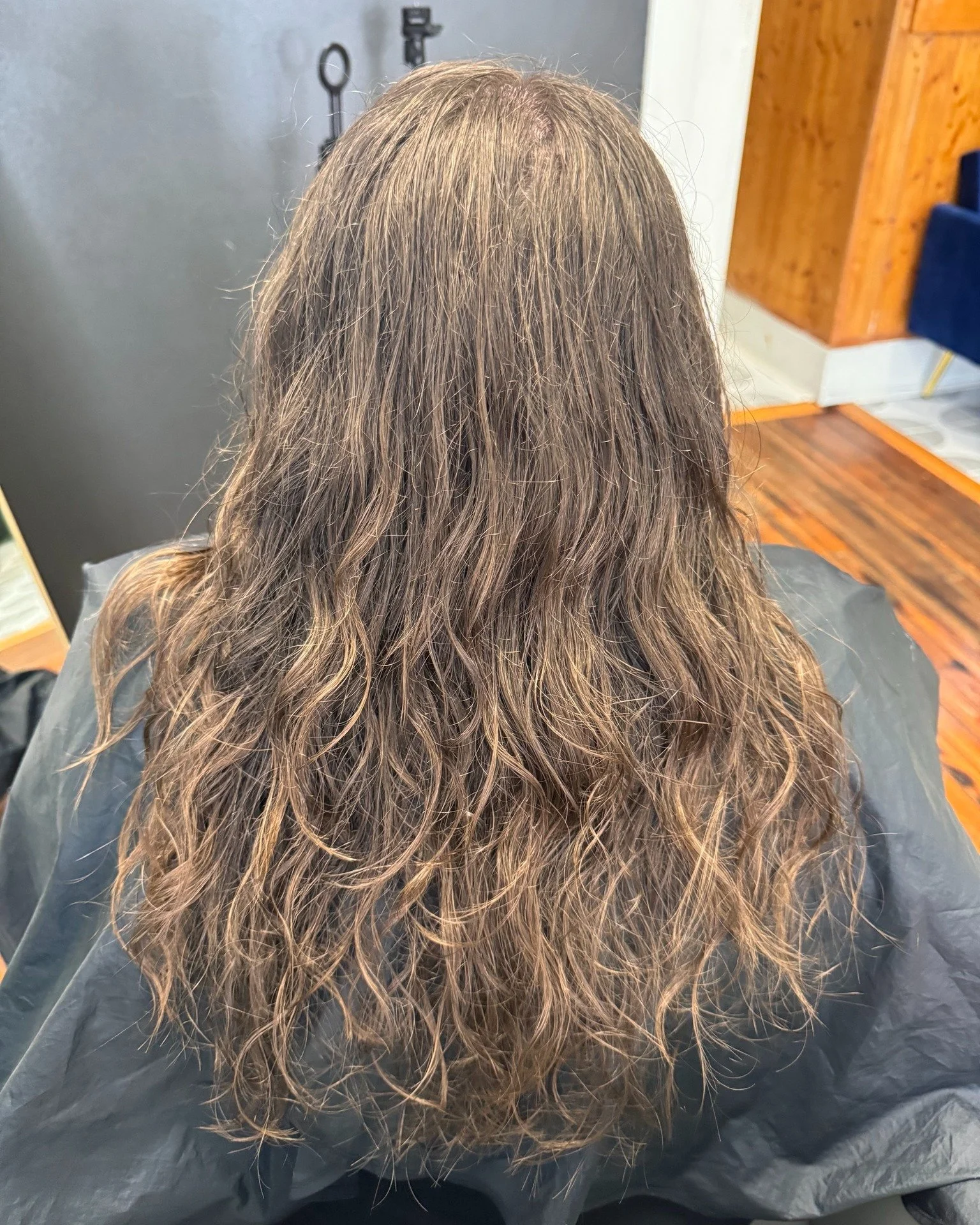 A little shape makes such a difference. 

For this appointment, we focused on a curly cut + style*to clean up the ends, bring back some movement, and help her natural texture fall a little more intentionally.

The goal wasn&rsquo;t to change her hair