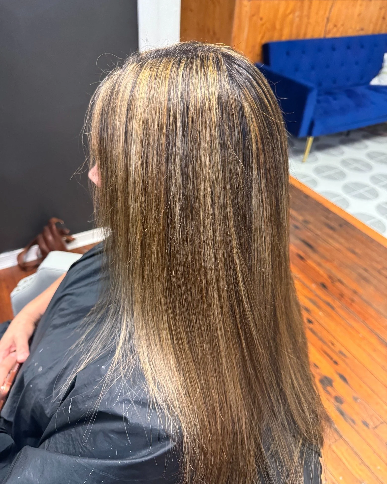 Slowly going lighter + softly blending the gray. 

Her goal was to brighten things up while making the gray around her front hairline and crown feel less noticeable as it grows in.

So instead of trying to change everything in one appointment, we&rsq
