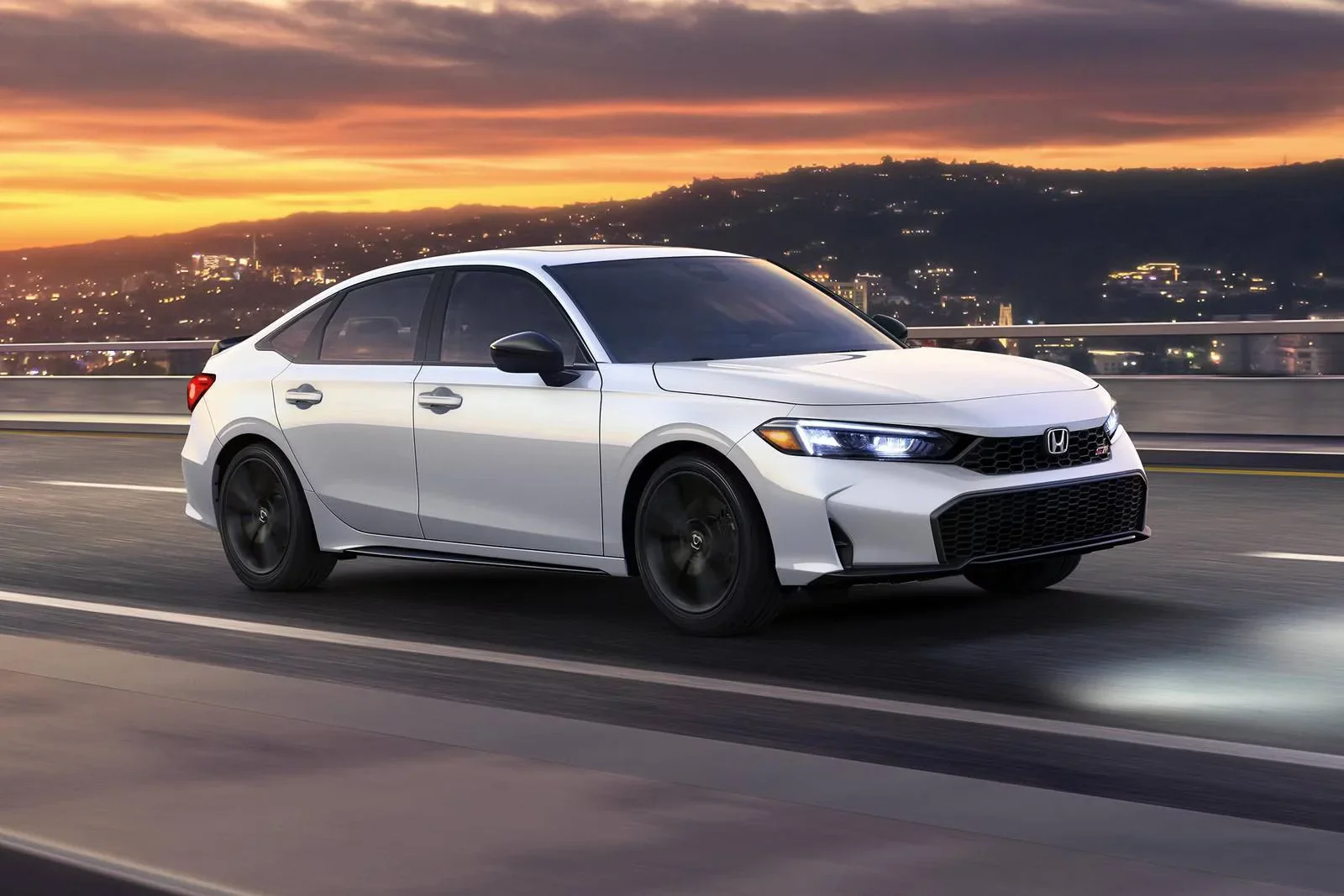 2026_honda_civic_sedan_si_fq_oem_3_1600x1067.webp