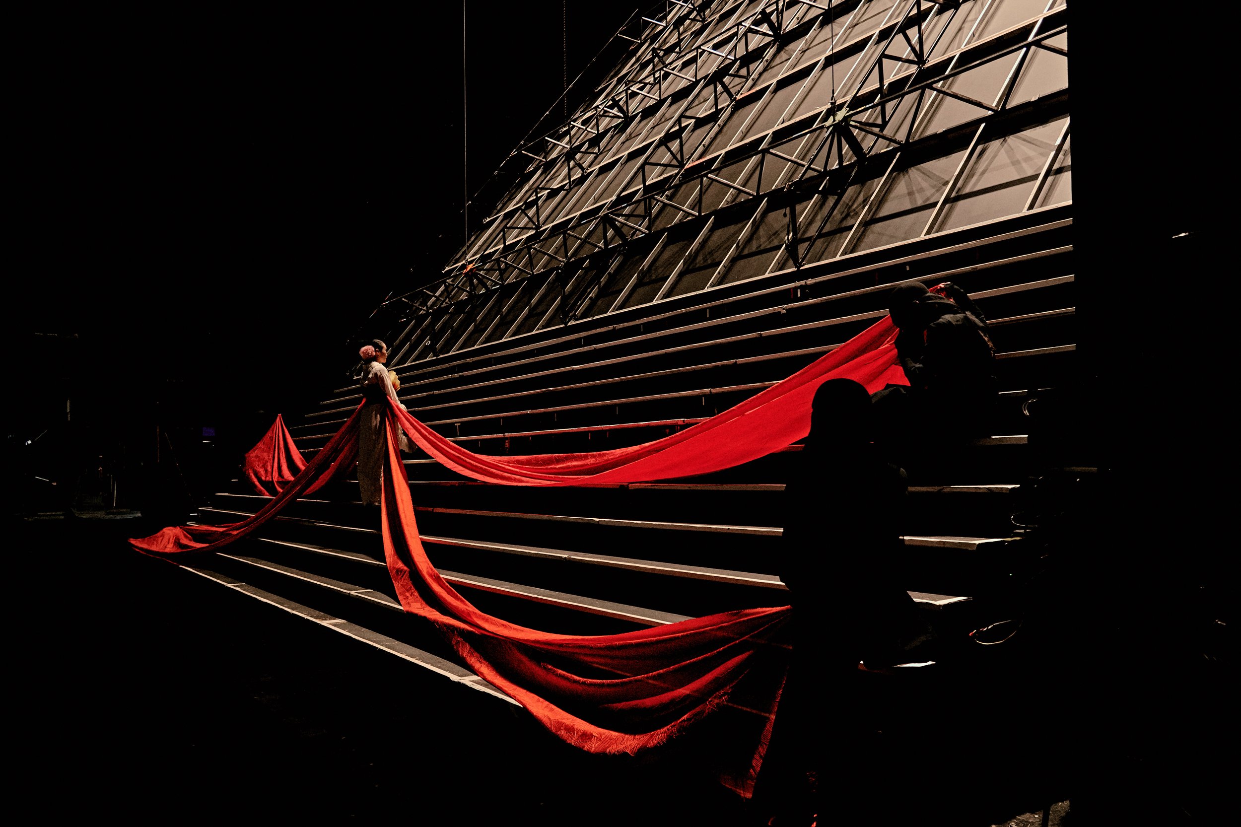 4 OPERAS IN 48 HOURS  by  VICTOR LLORENTE →