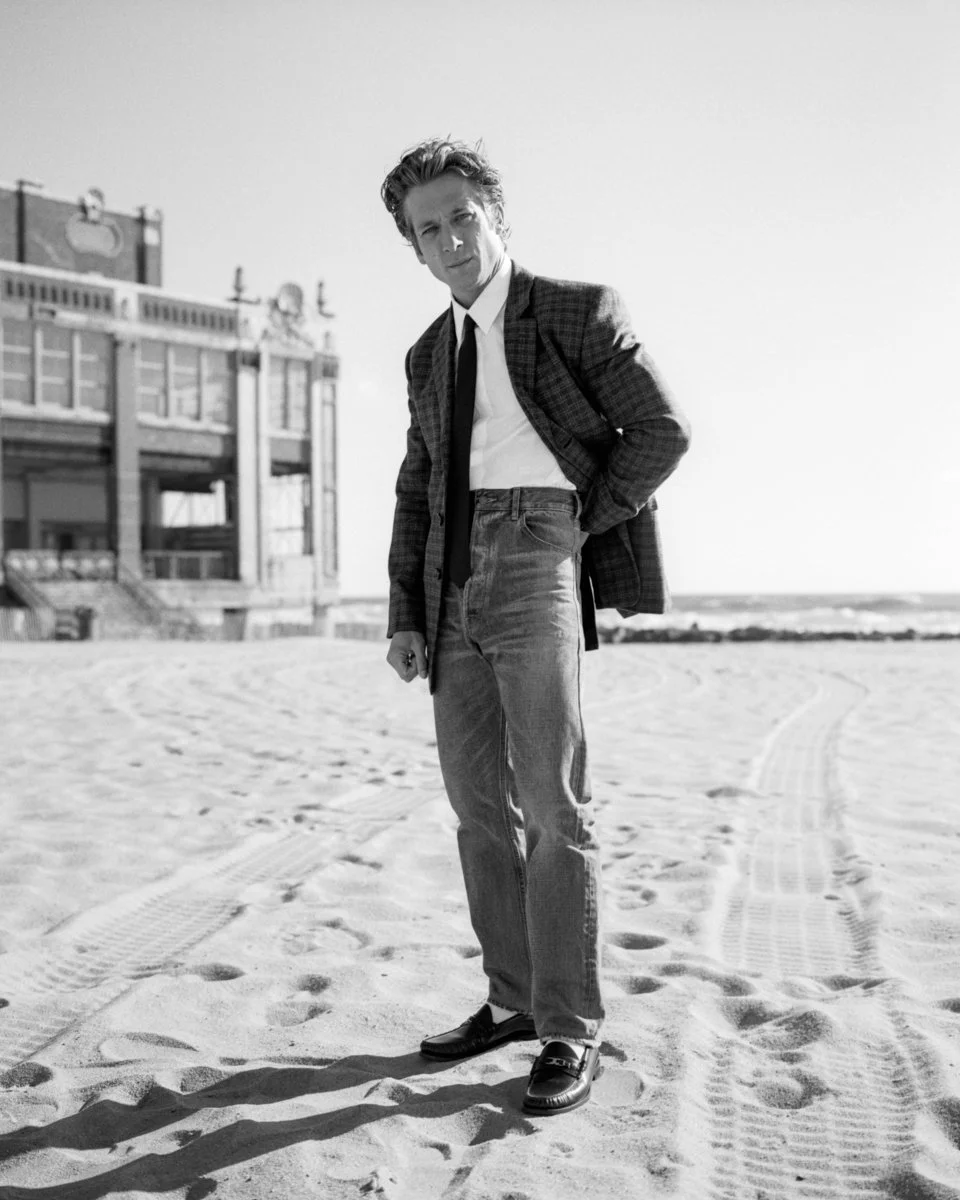JEREMY ALLEN WHITE  by  DANIEL WEISS →