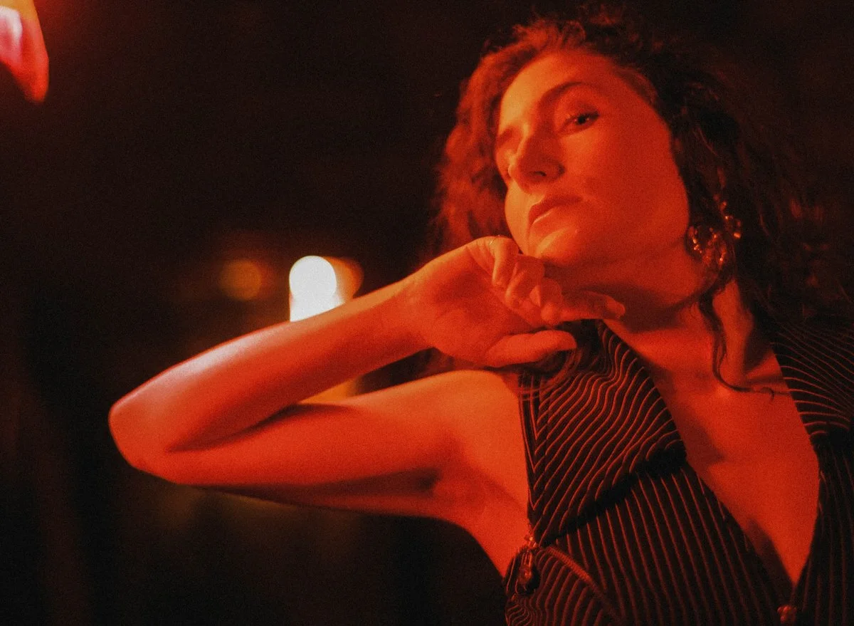 KATE BERLANT  by  CHANTAL ANDERSON →
