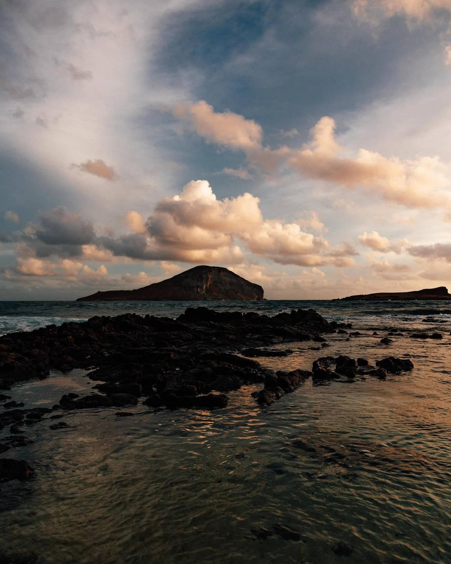 Hawai'i will hold a special place in my heart | #hawaii
 &mdash;&mdash;&mdash;&mdash;&mdash;&mdash;&mdash;&mdash;&mdash;&mdash;&mdash;&mdash;&mdash;&mdash;&mdash;&mdash;&mdash;&mdash;&mdash;&mdash;

Here's one of my yearly photo dumps. Wish i had mor