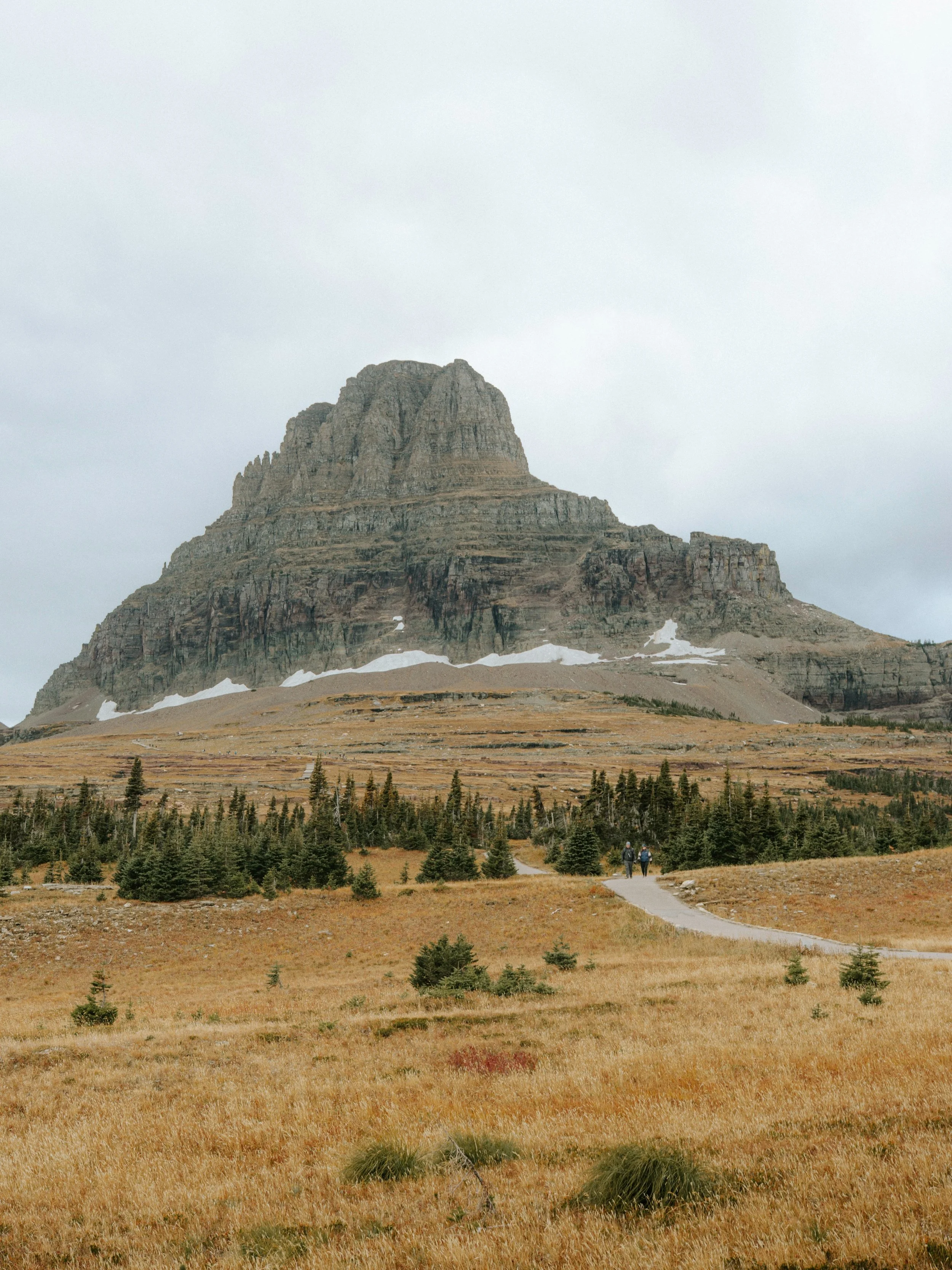 wish i had a wider lens for this hike. but i just can&rsquo;t seem to get away from the 35mm