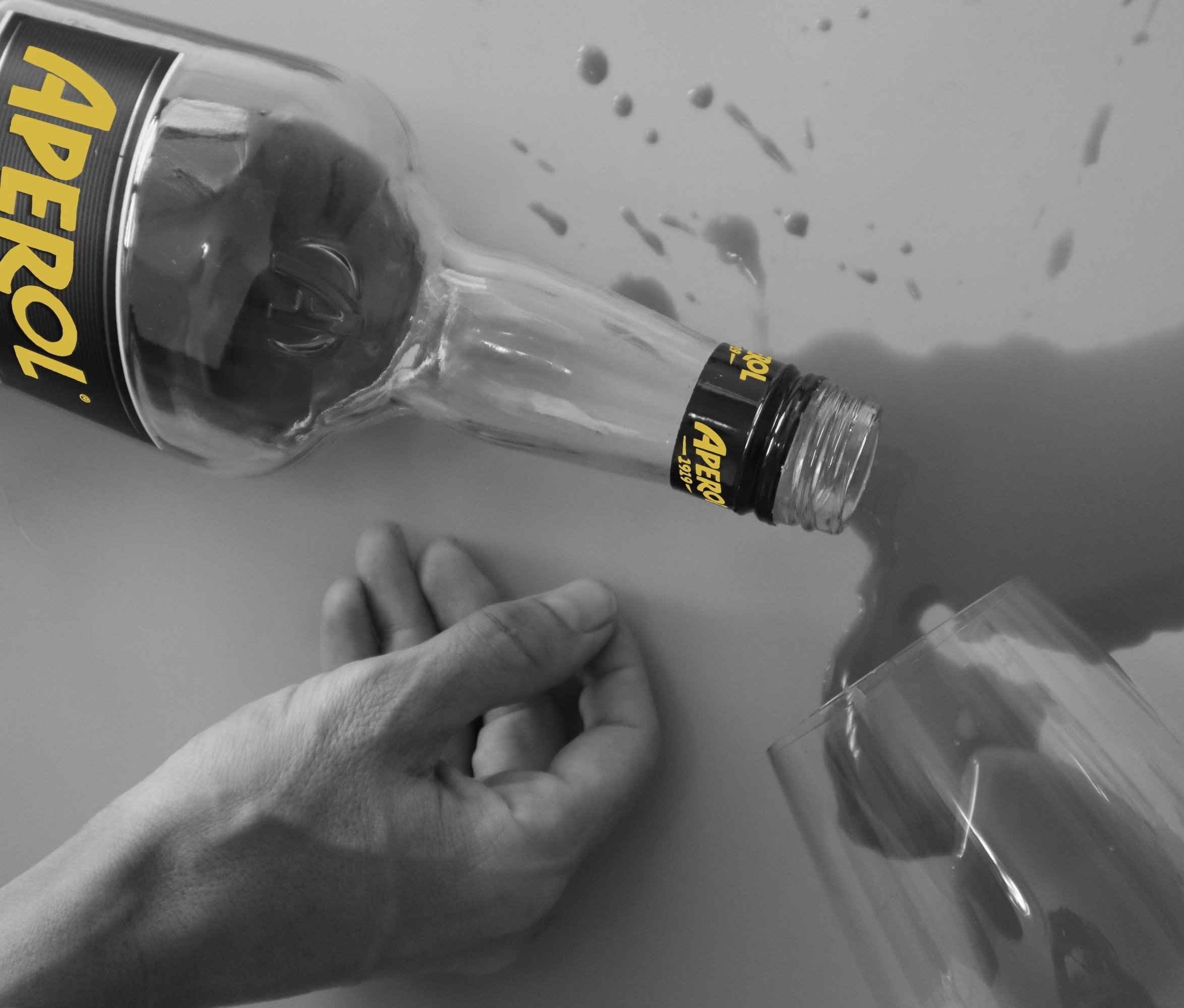 aperol-bw.jpg