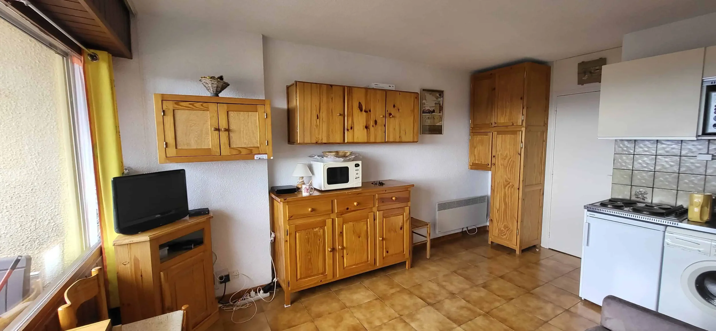 renovation-studio-locatif-montagne-avant-travaux.webp