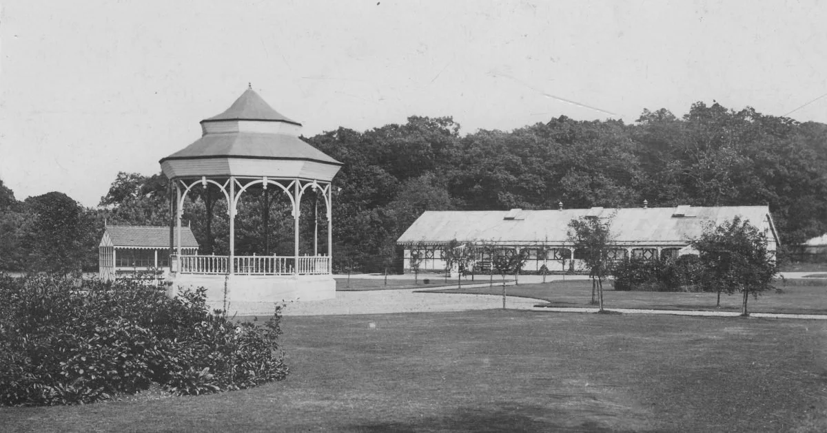 pavillions-joanthan-hendry-architects-cricket.jpeg