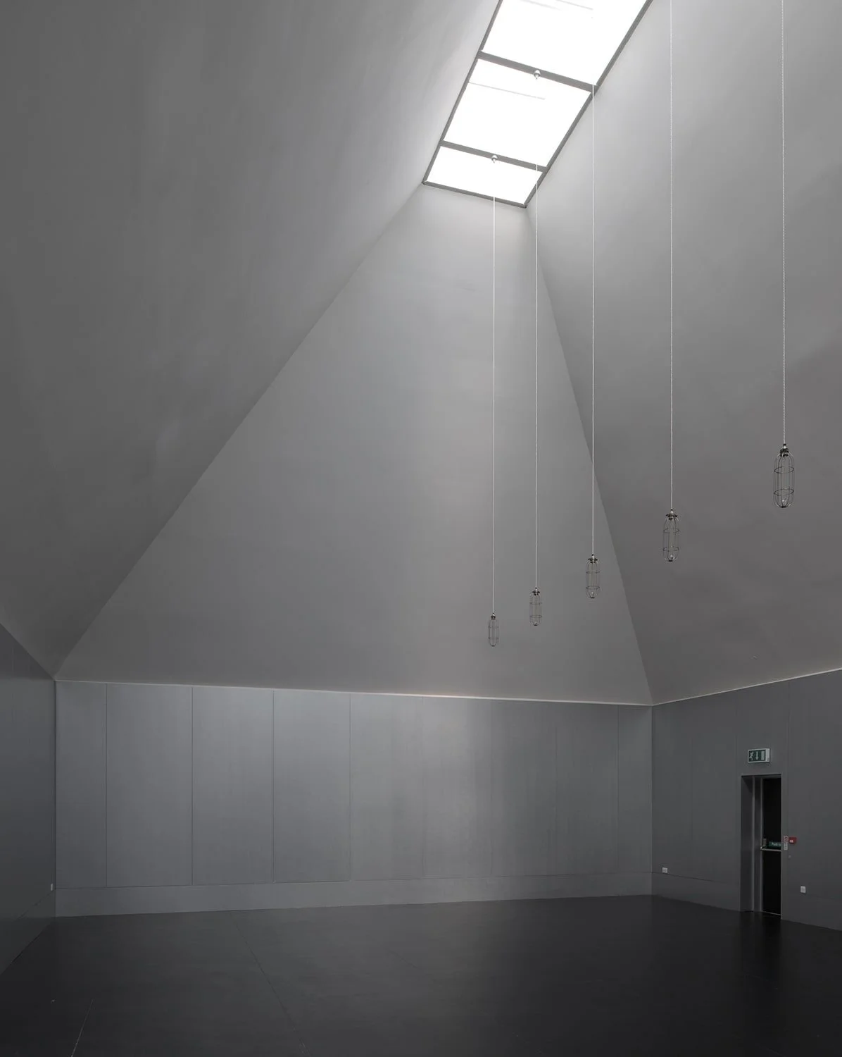 jonathan-hendry-architects-vault2-great-coates.jpg