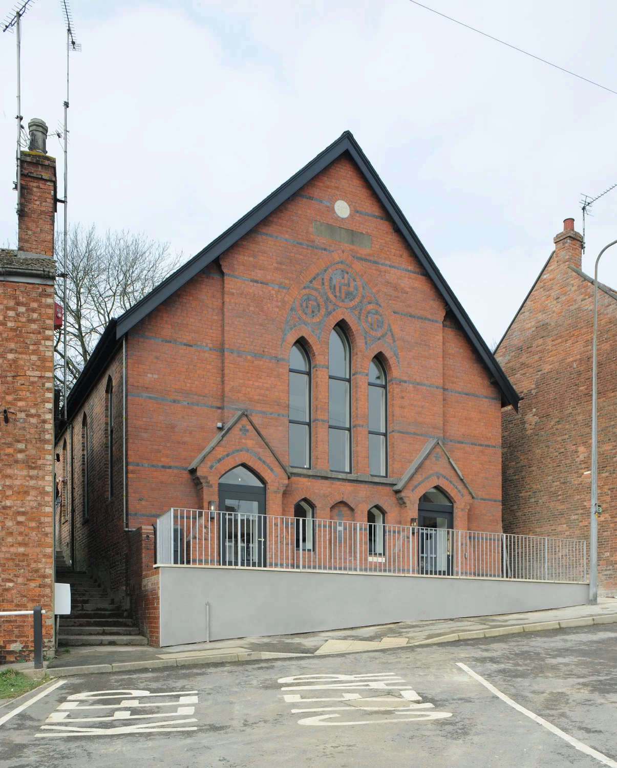 jonathan-hendry-architects-caistor-heritage-chapel-facade.jpg