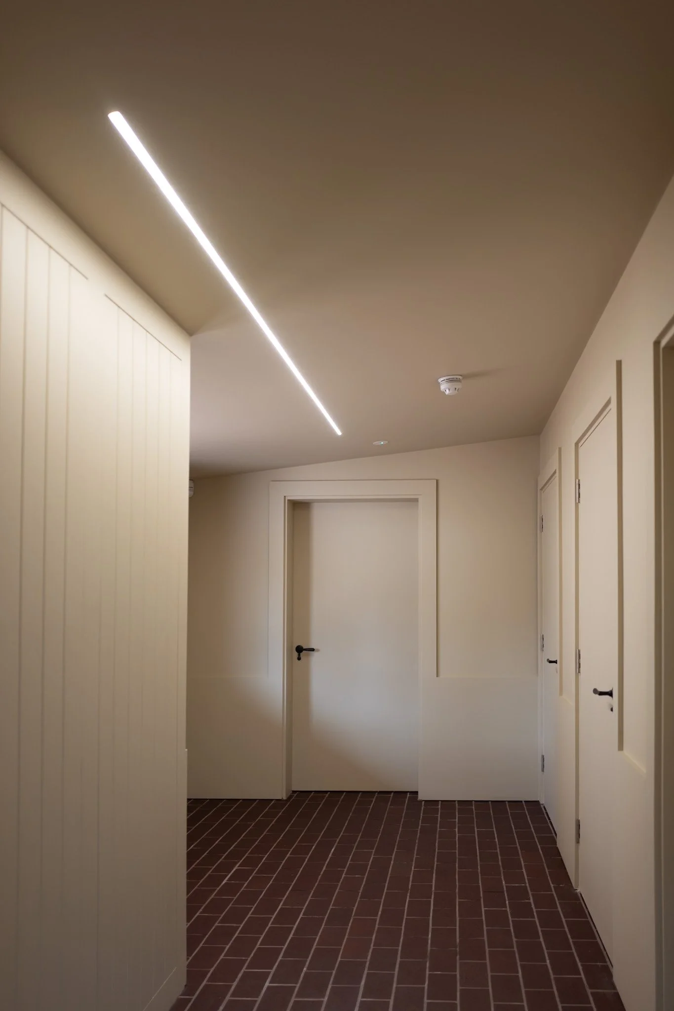 deeping-st-james-corridor.jpg