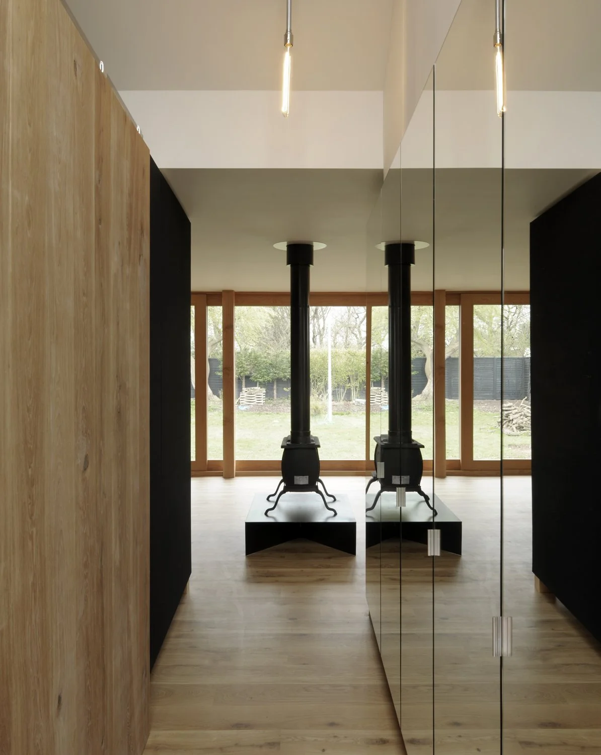 fitties-jonathan-hendry-architects-mirror.jpg