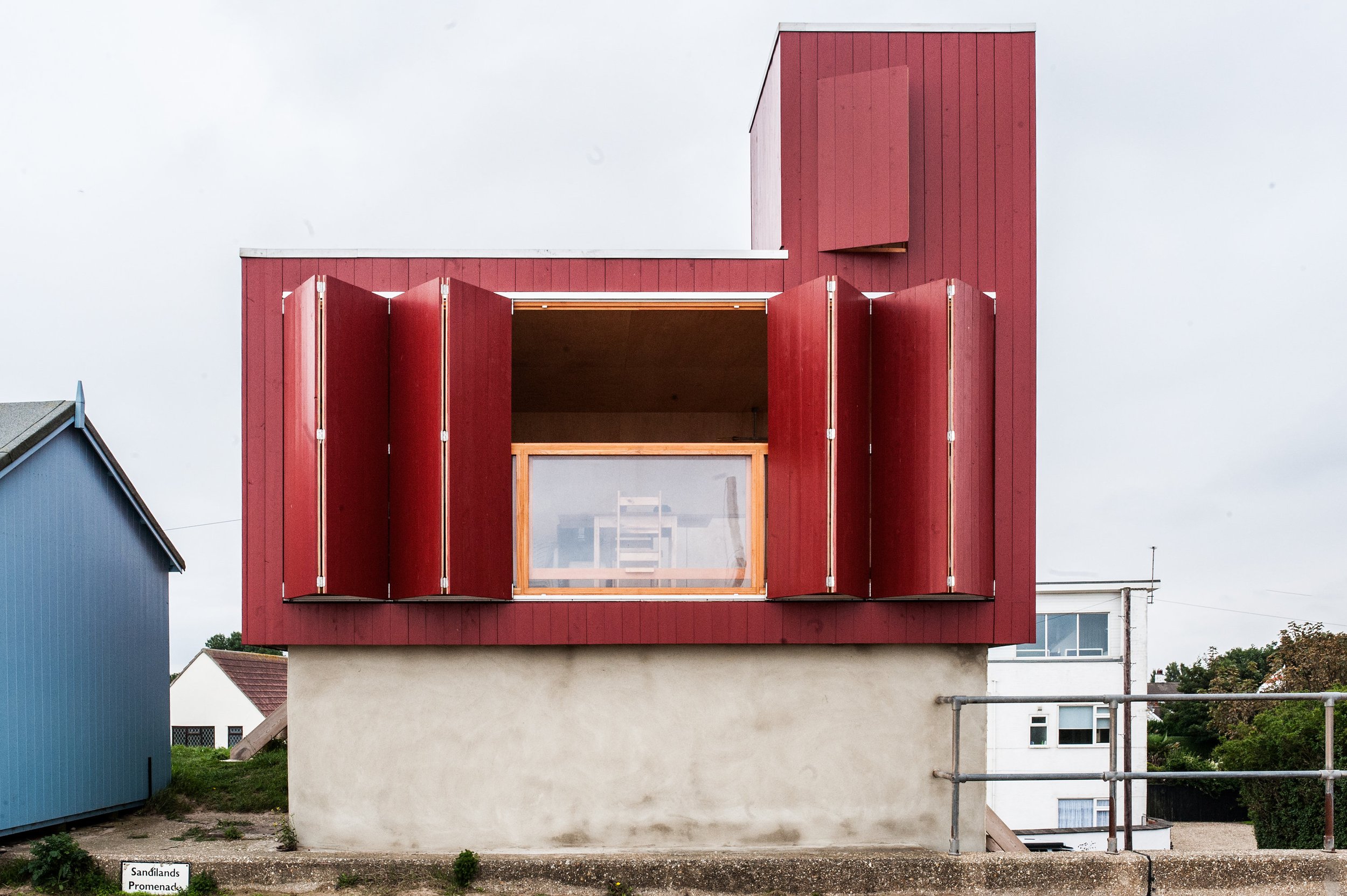beach-hut-jonathan-hendry-architects-elevation-1.jpg