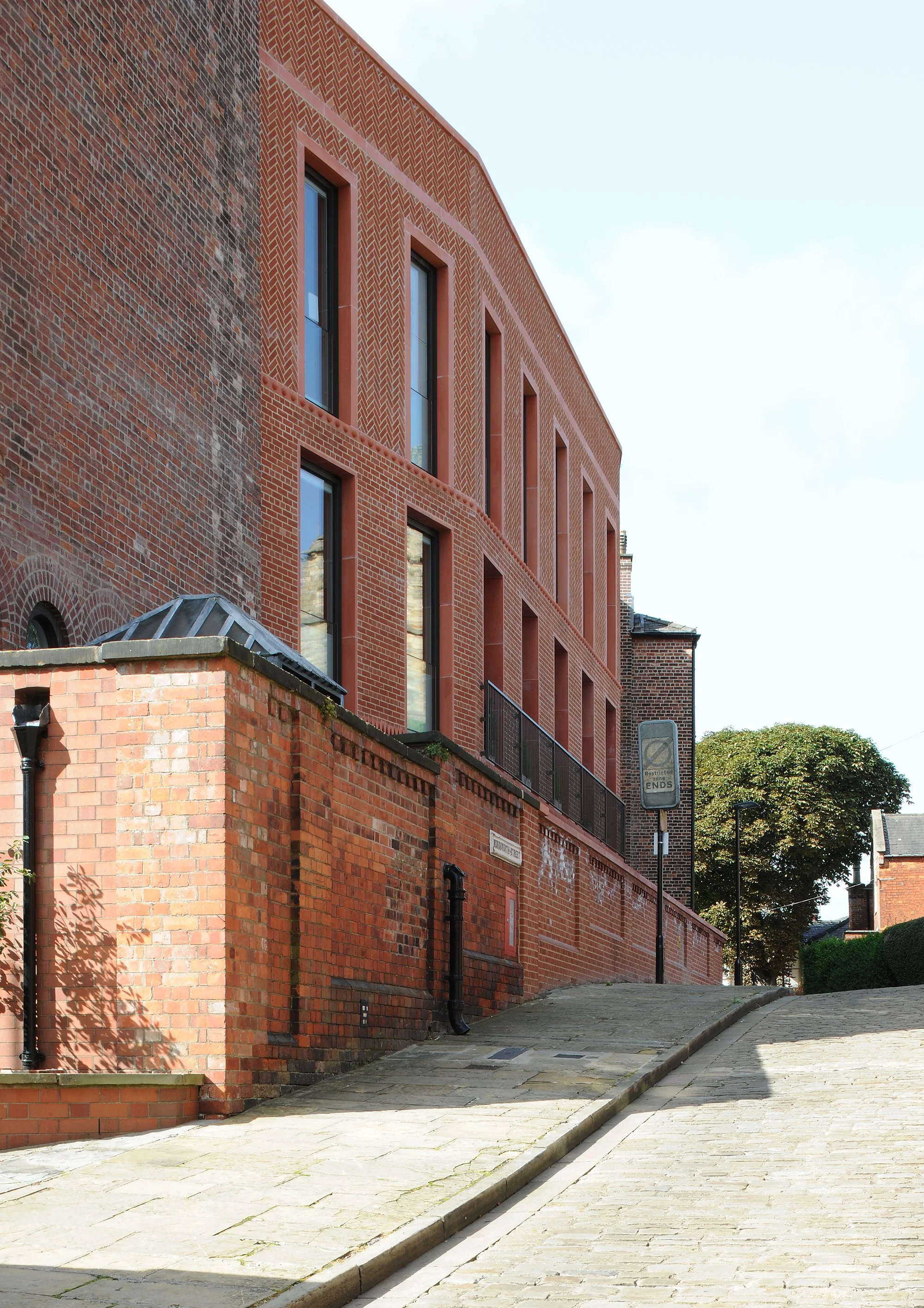 jonathan-hendry-architects-bailgate-chad-varah-lincoln-facade-2.jpg