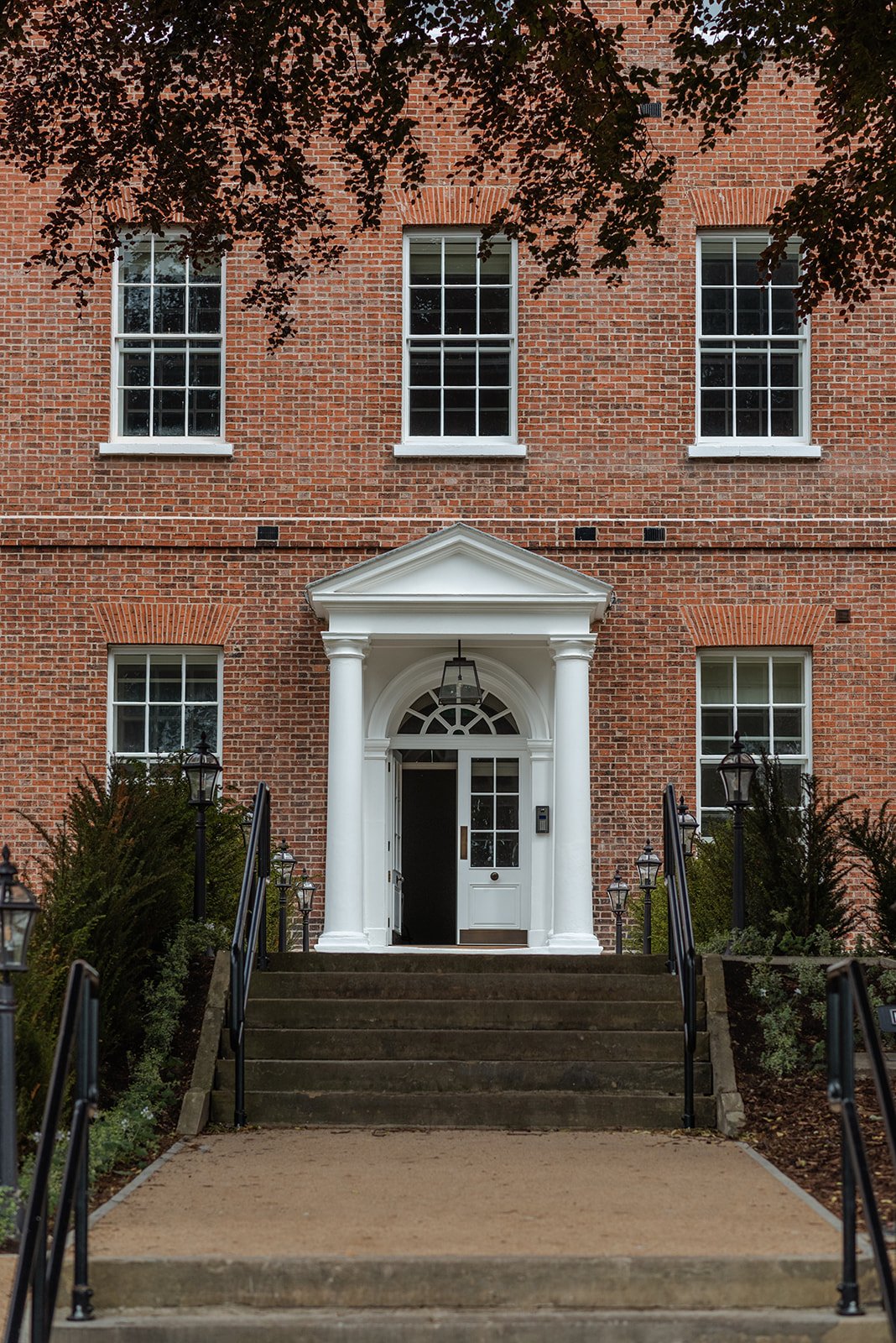 jonathan-hendry-architects-bailgate-chad-varah-lincoln-principal-entrance.jpg