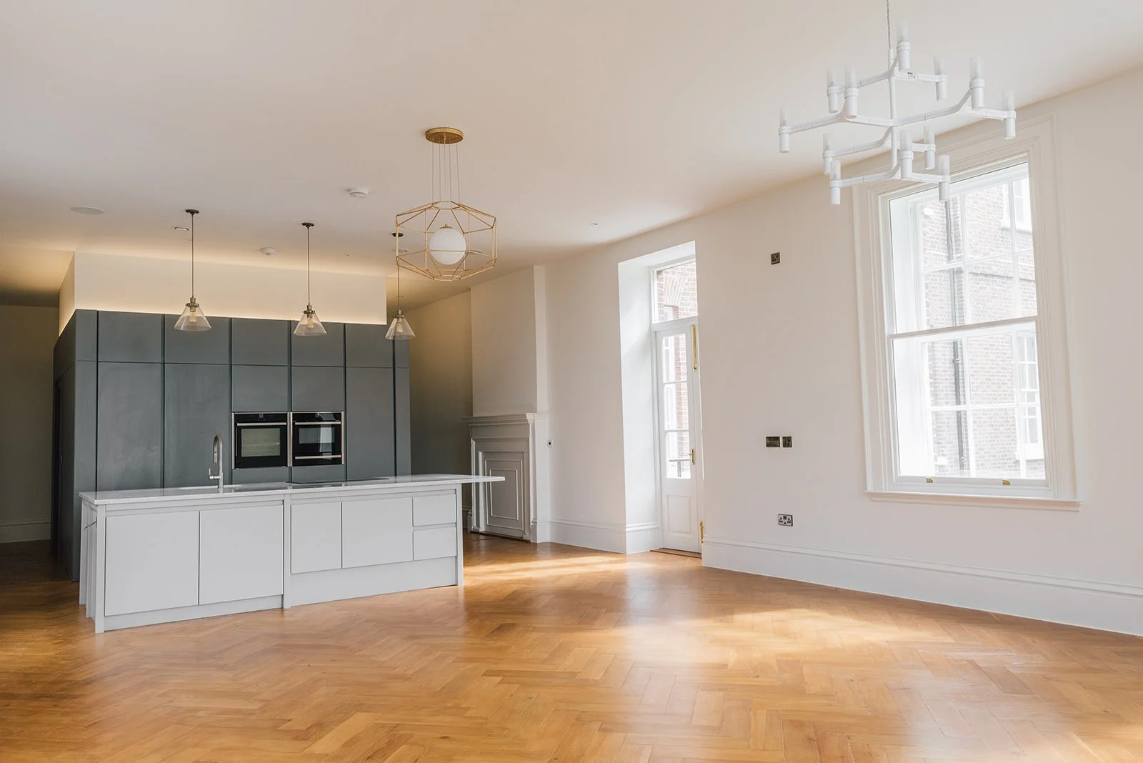 jonathan-hendry-architects-bailgate-chad-varah-lincoln-apartment.jpg