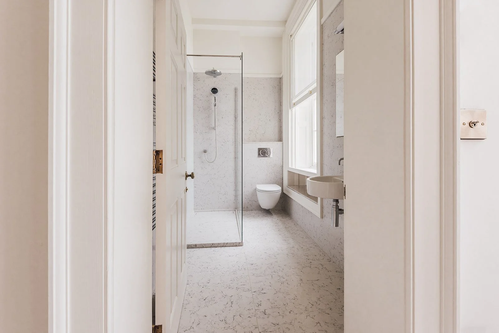 jonathan-hendry-architects-bailgate-chad-varah-lincoln-bathroom-1.jpg