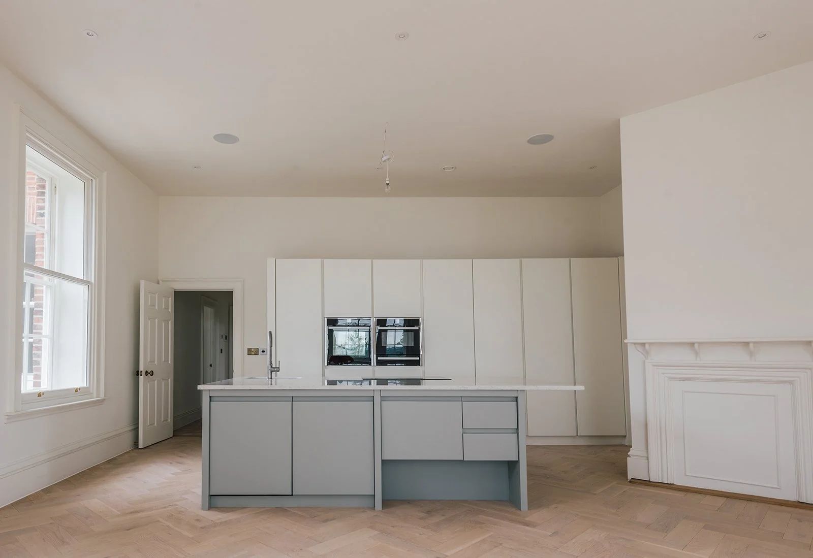 jonathan-hendry-architects-bailgate-chad-varah-lincoln-kitchen-2.jpg