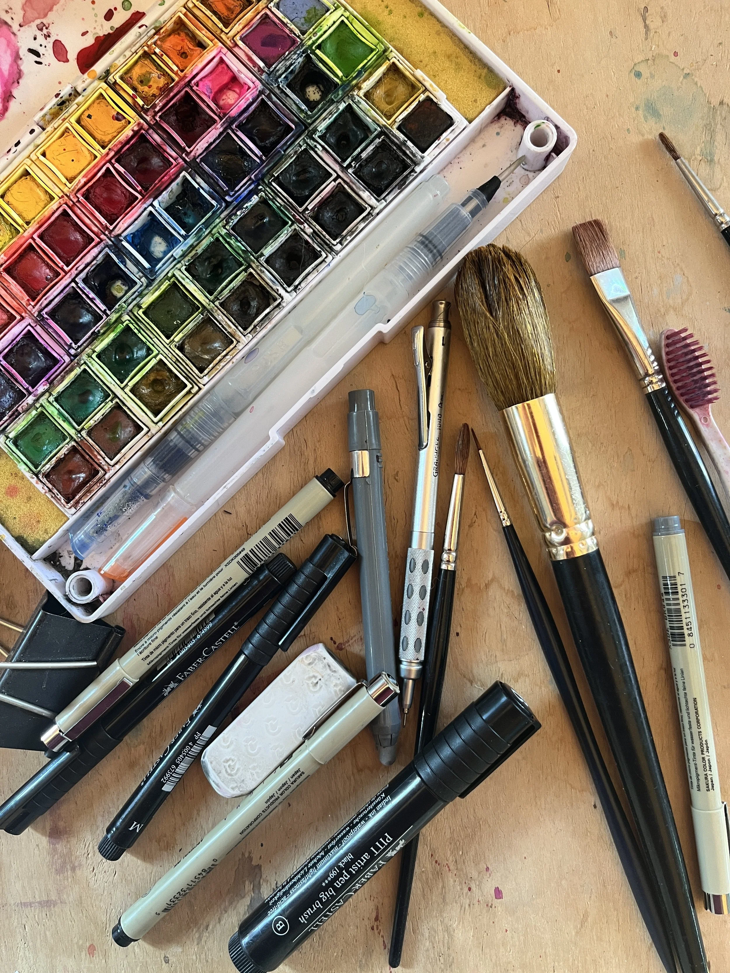 Artist Essential Travel Pack