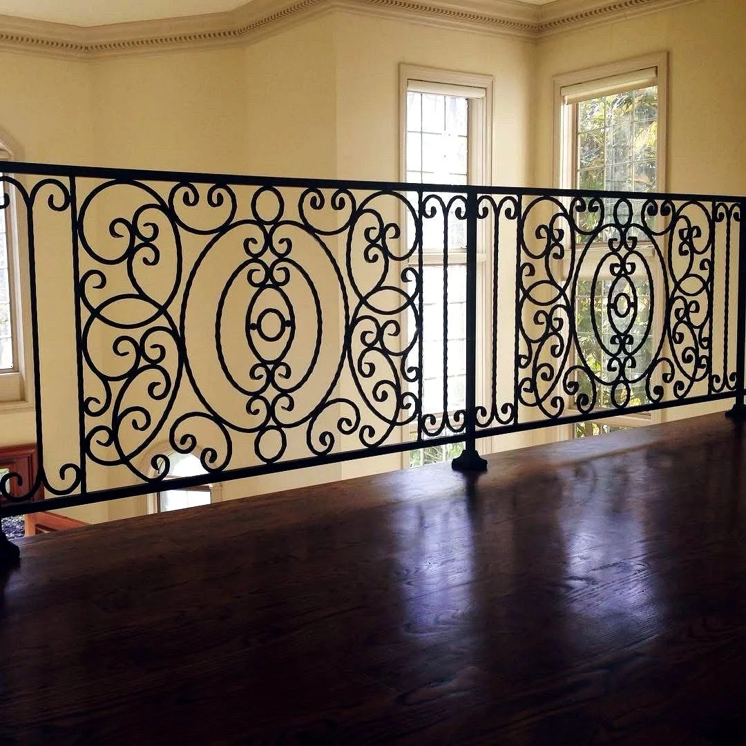 bespoke-scroll-rail-08-oval-balcony-clean.jpg