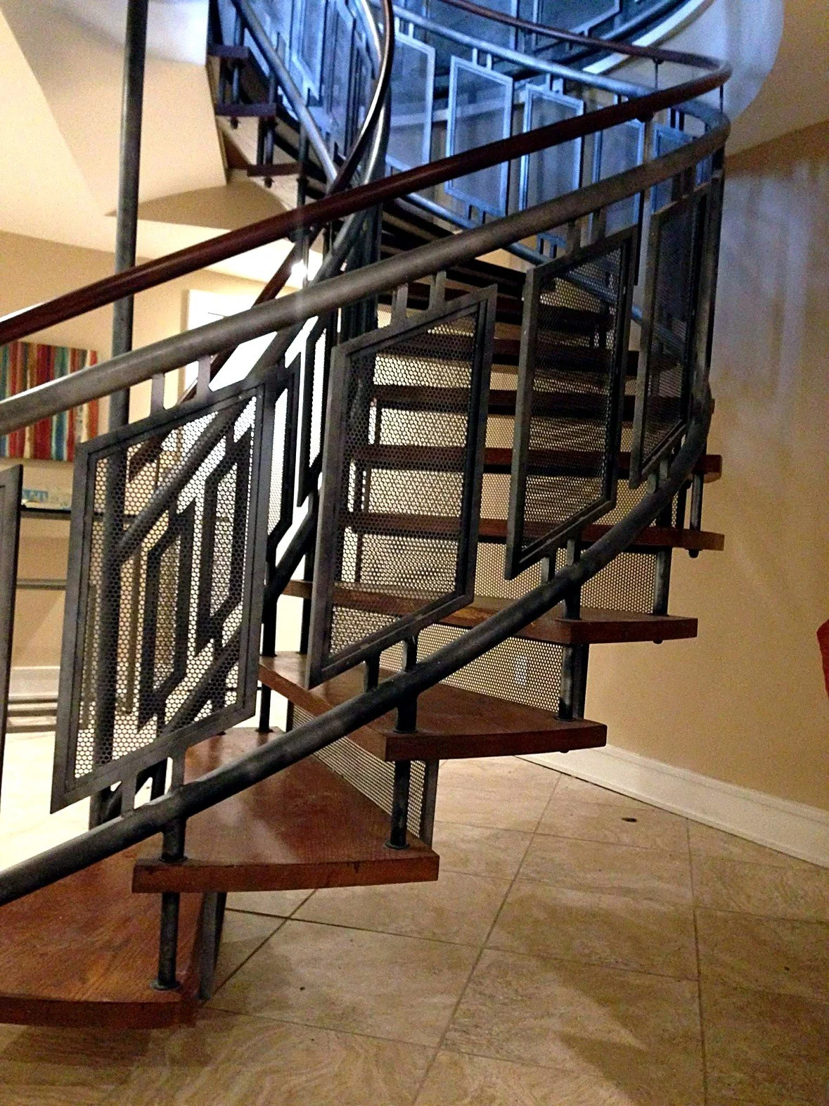 bespoke-mesh-stair-24-spiral-side-clean.jpg