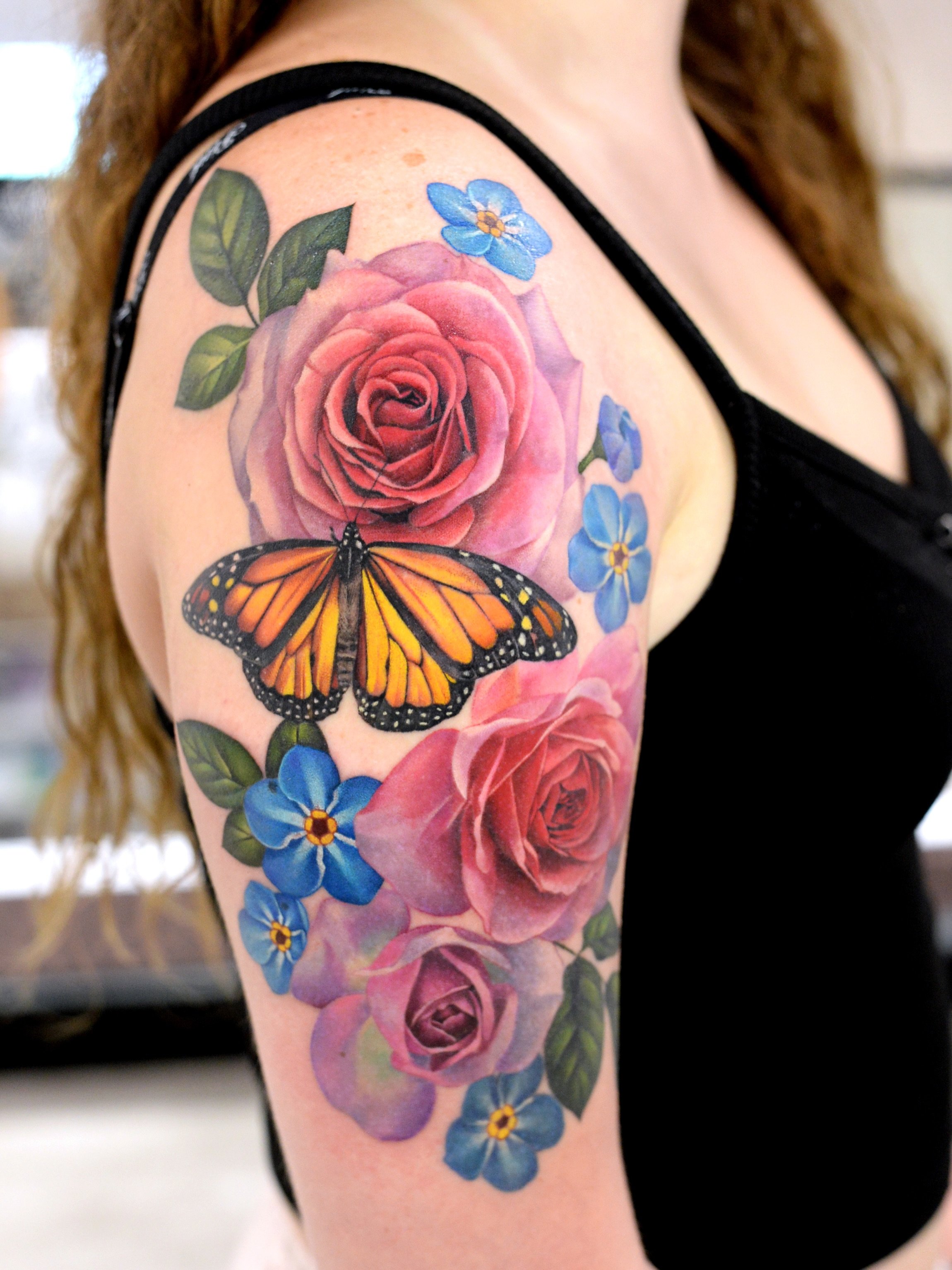 Clients who let me do my thing 😍😍😍 mostly healed but a few forget me nots are fresh! Thank you @sydneyrockhill !! Made at @inkgallerynj