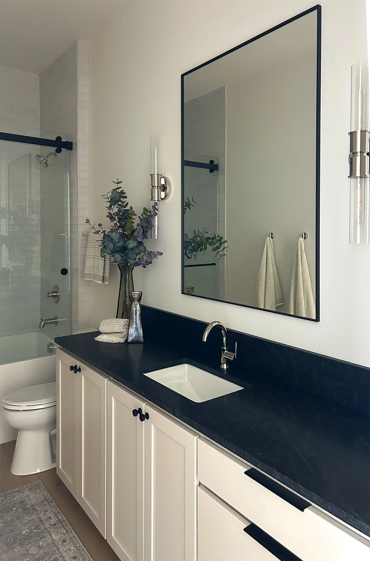 guestbath1.jpg