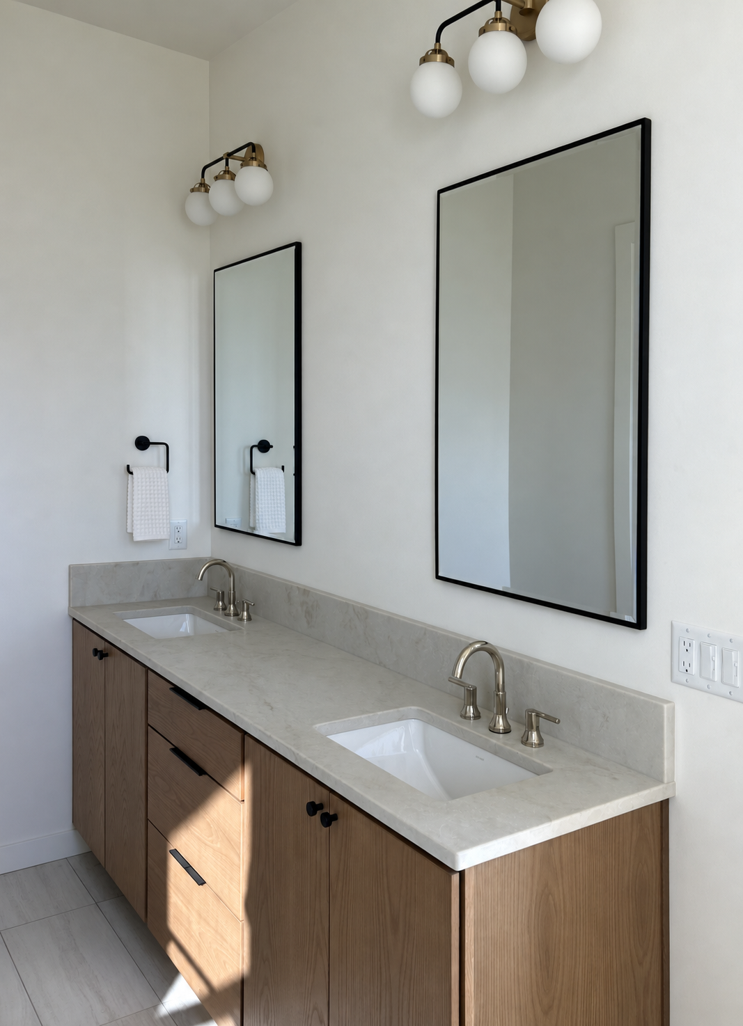 White Towel on Black Holder-2.png