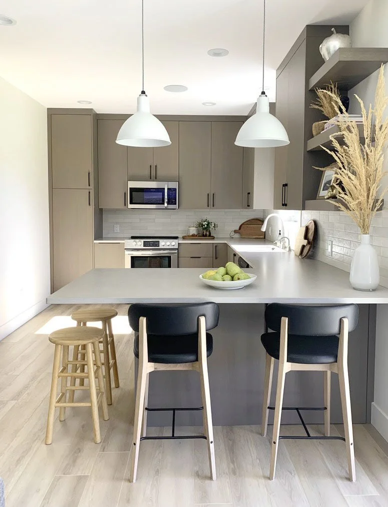 guesthousekitchen1.jpg